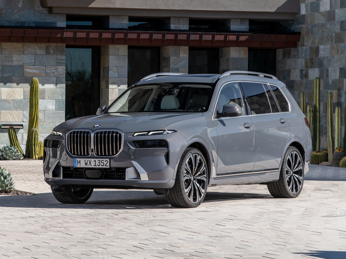 BMW X7 I (G07) Рестайлинг, 2024, фото 9