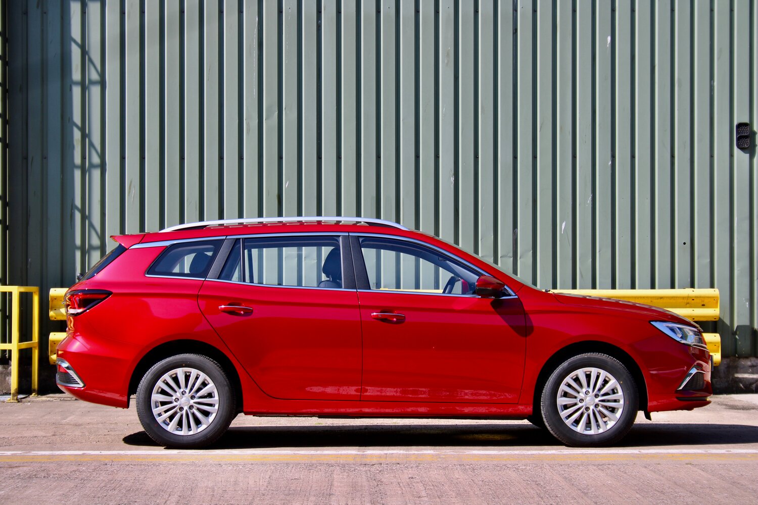 MG 5 EV I, 2022, фото 9