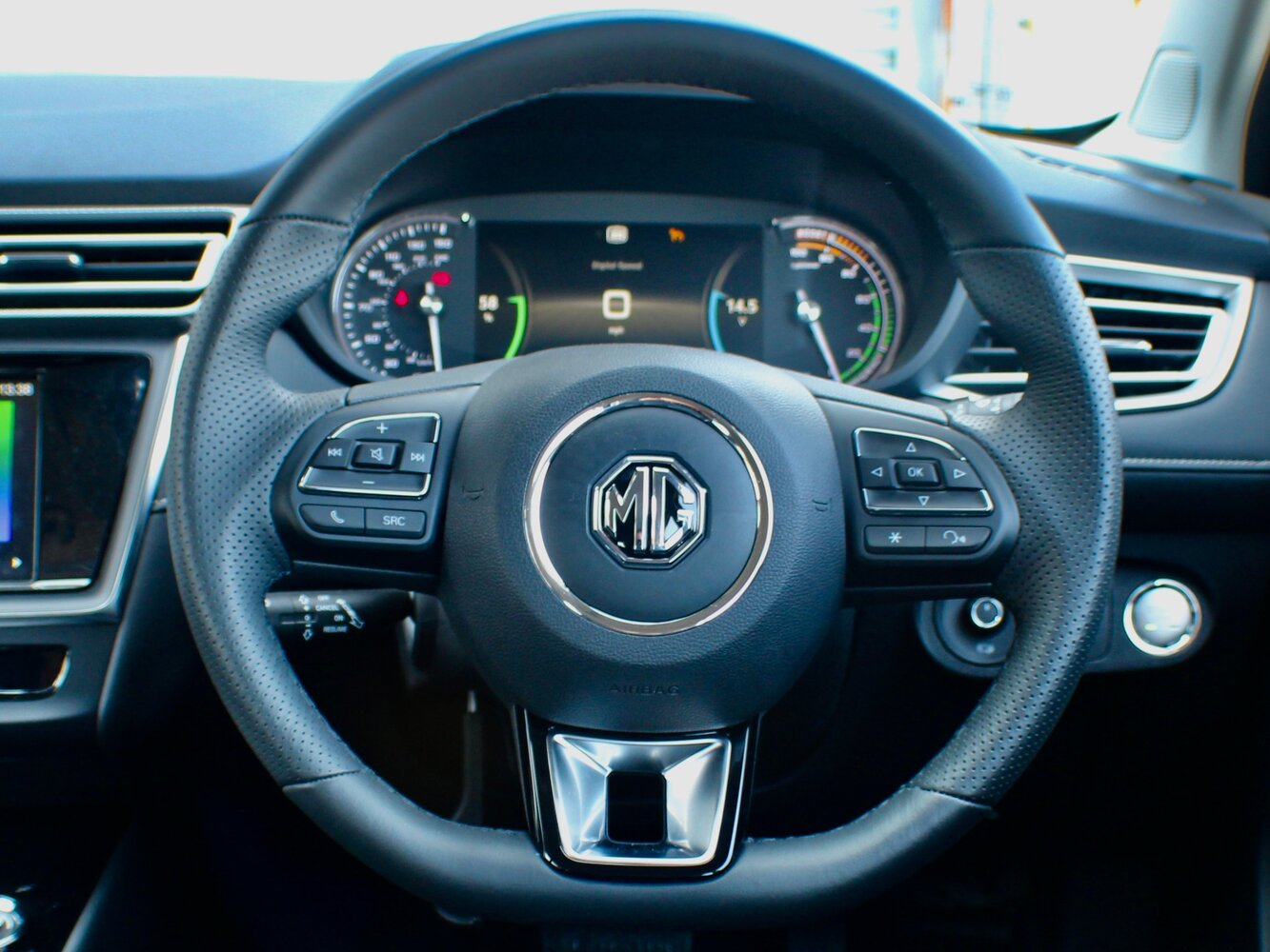 MG 5 EV I, 2022, фото 12