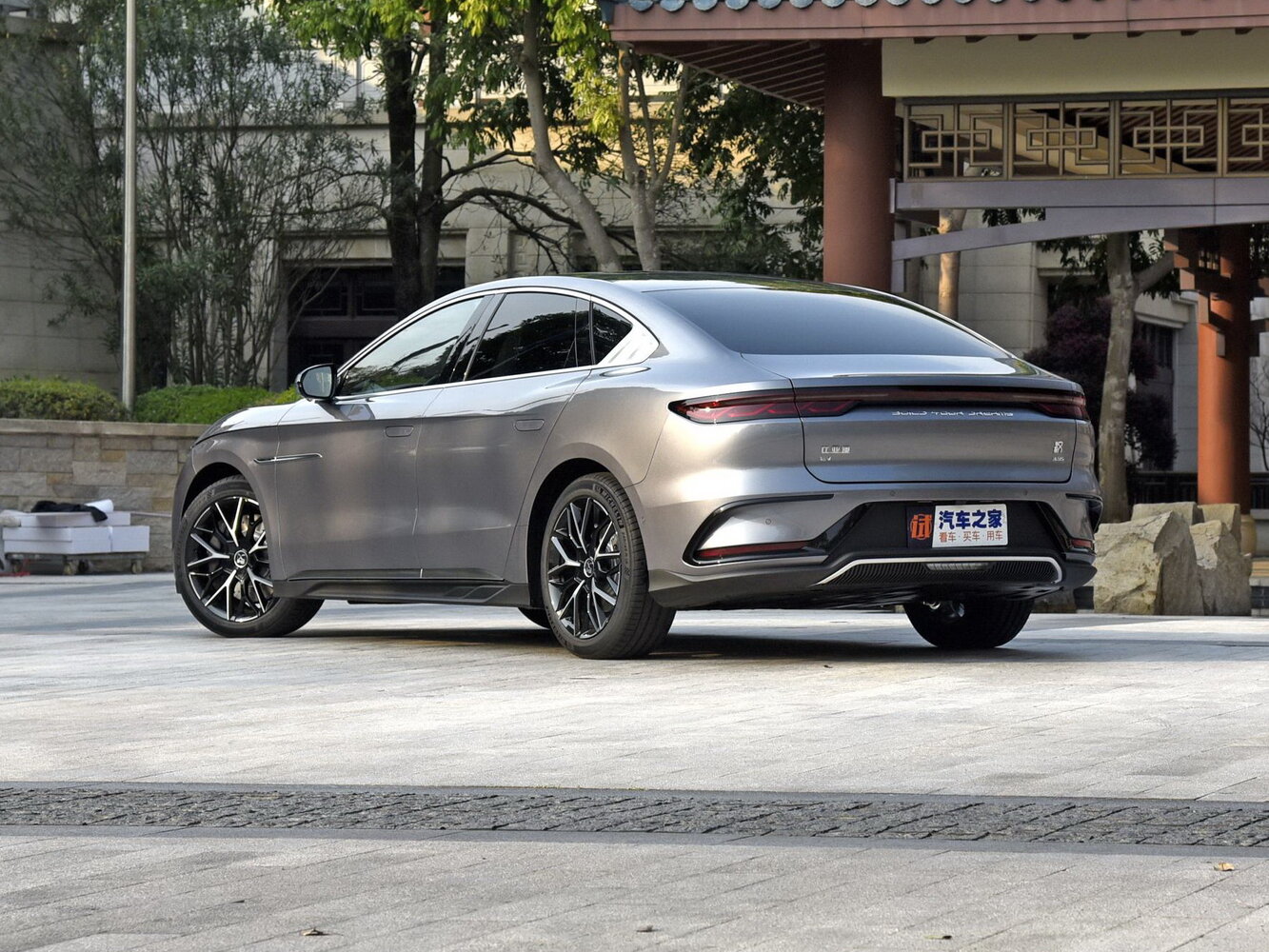 BYD Han I Рестайлинг, 2023, фото 9