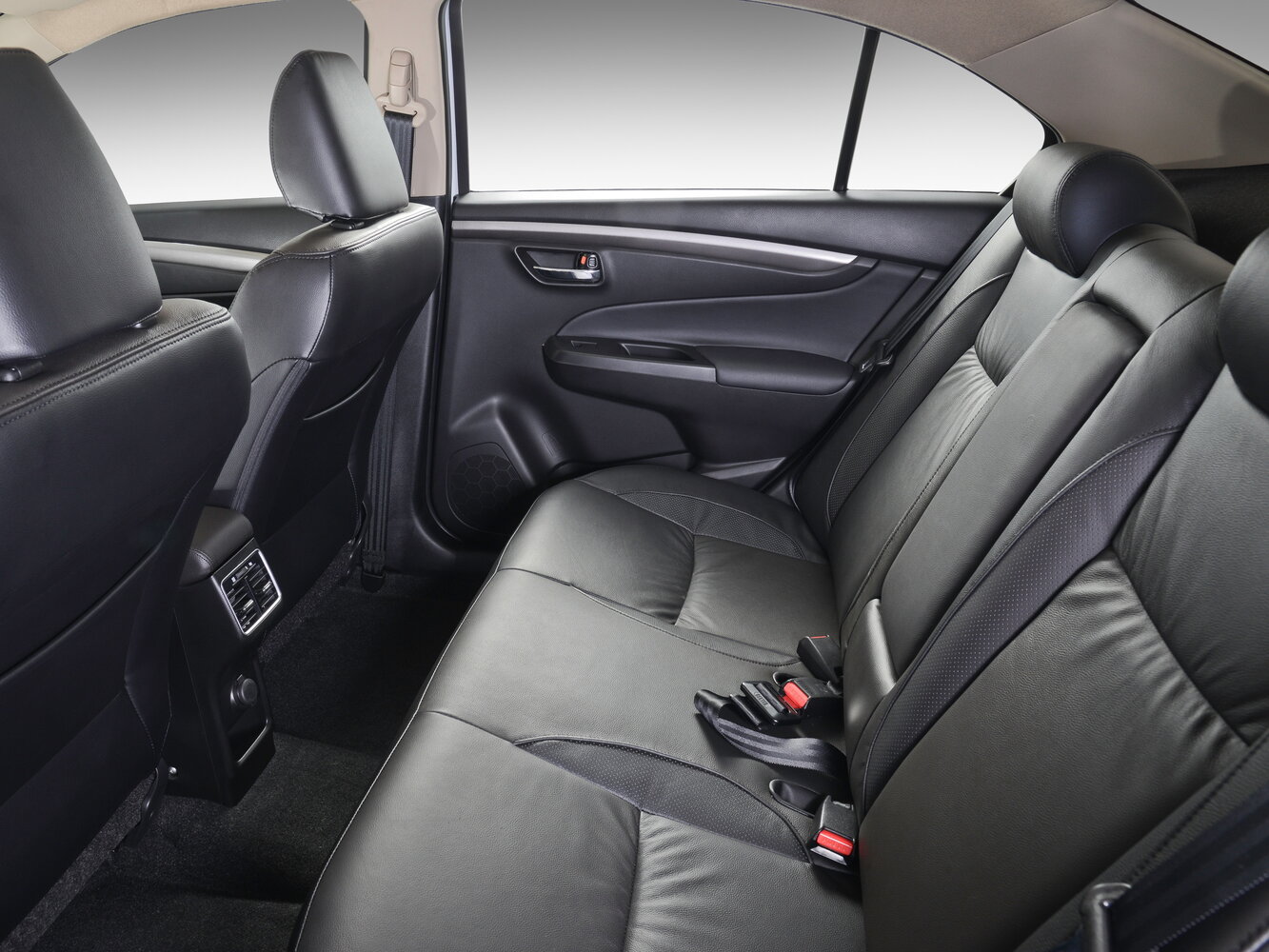 Suzuki Ciaz I, 2014, фото 7