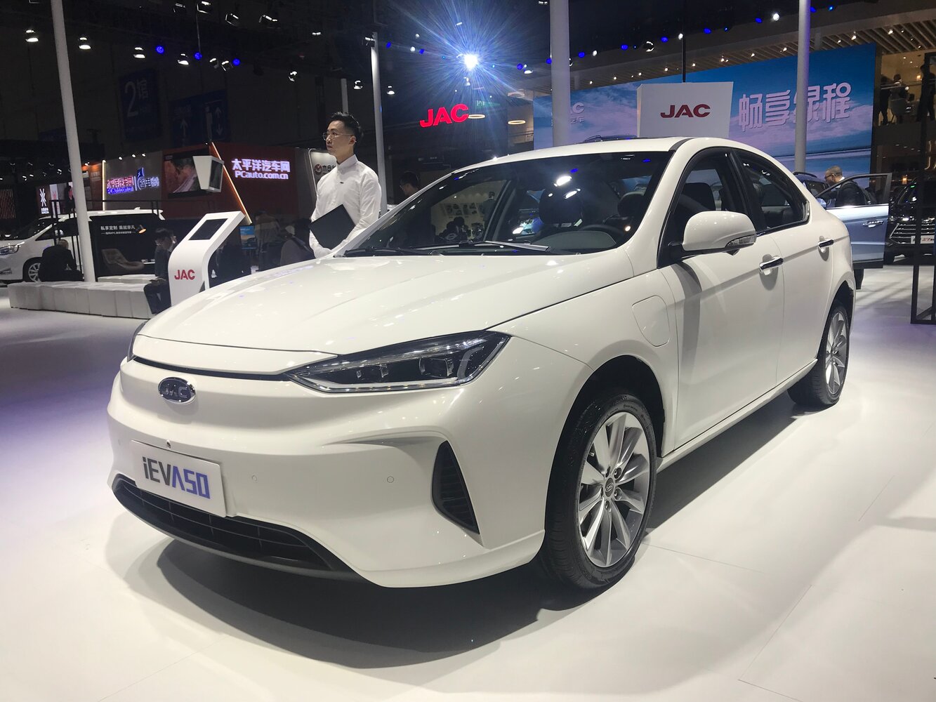 JAC iEVA50 I Рестайлинг, 2019, фото 2
