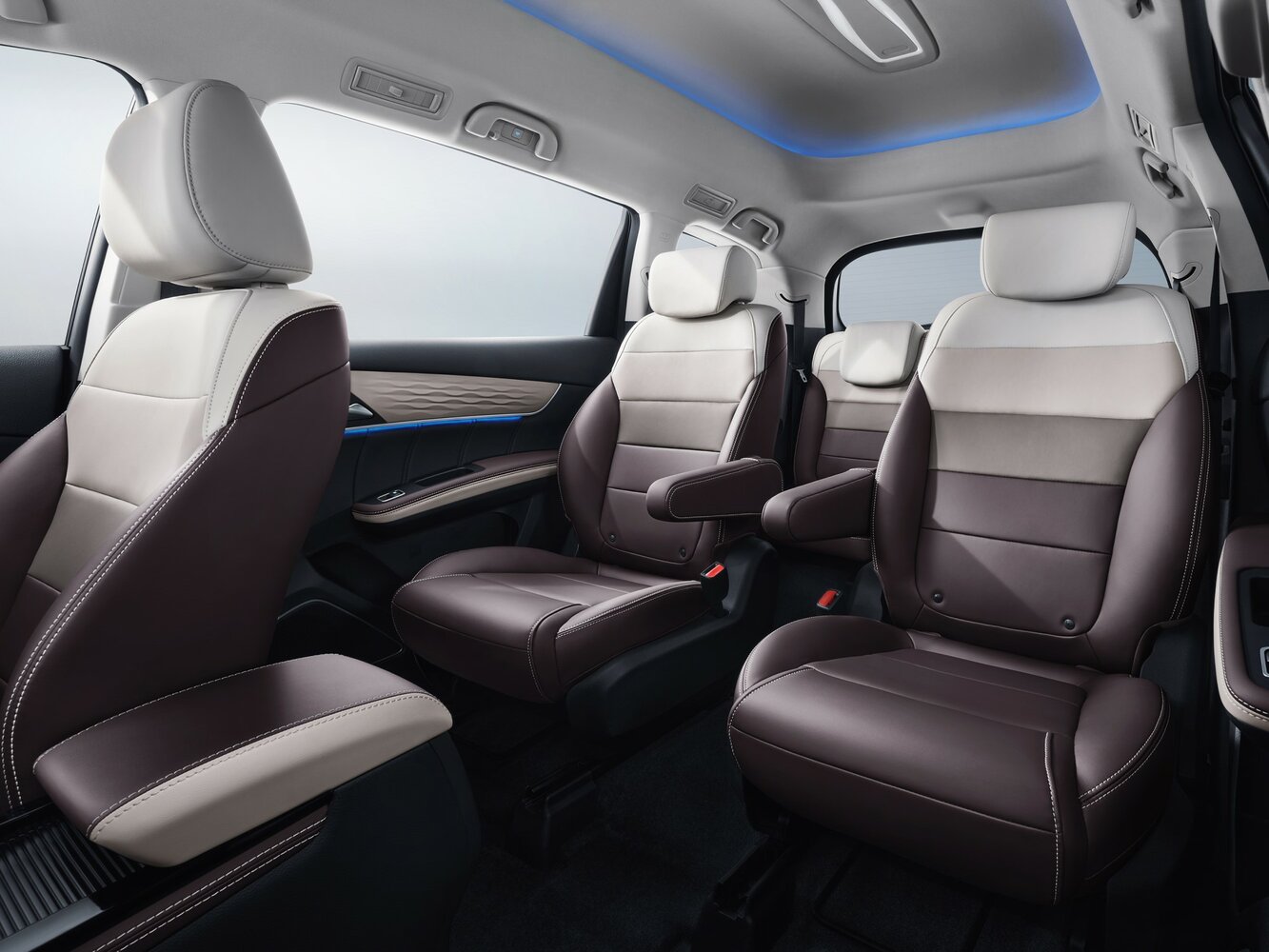 BYD Song Max I Рестайлинг, 2026, фото 8