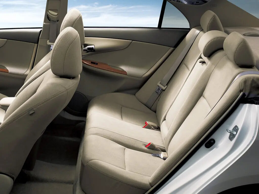 Toyota Corolla X (E140, E150) Рестайлинг, 2013, фото 4