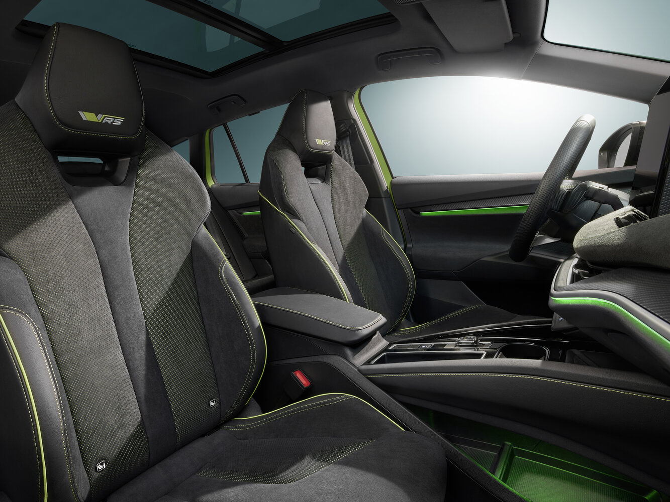 Skoda Enyaq RS I, 2025, фото 4