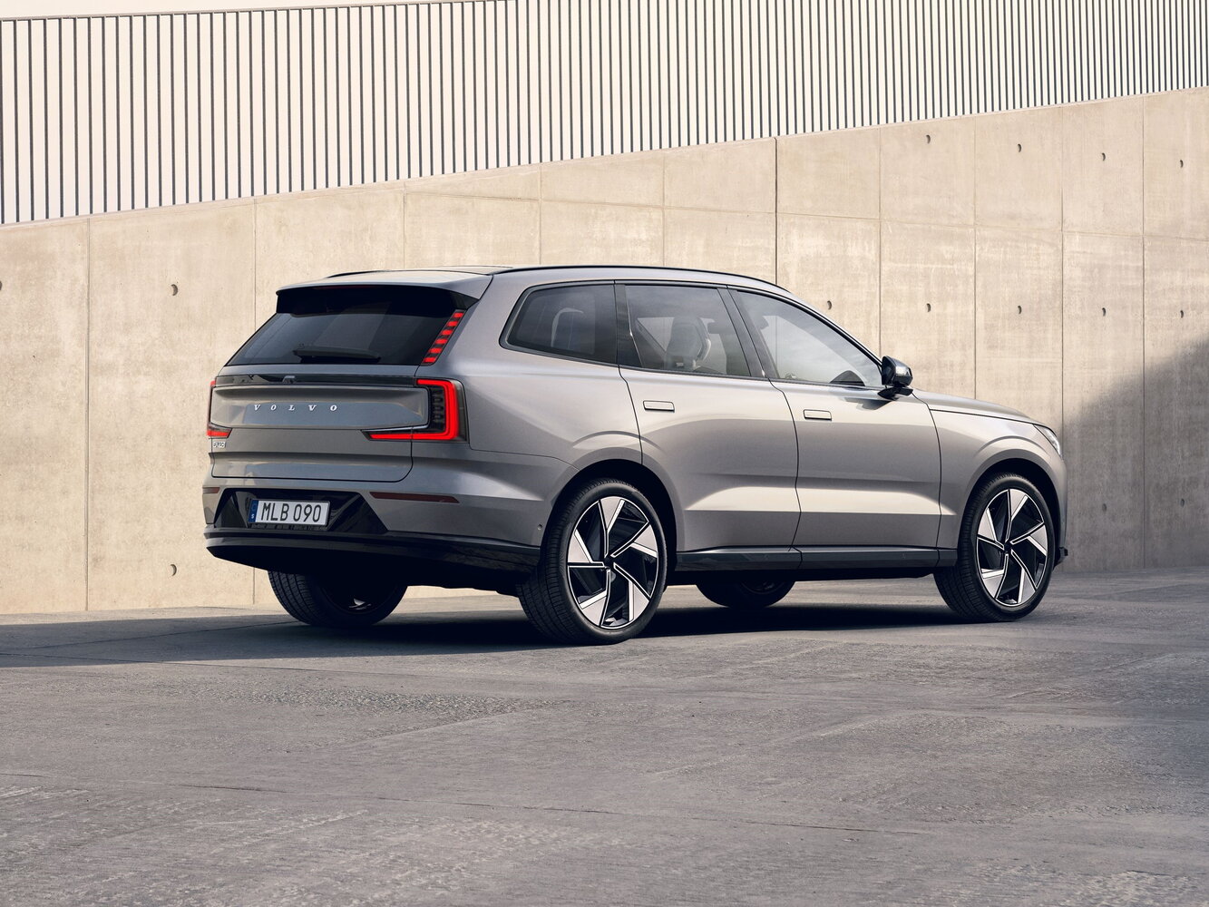 Volvo EX90, 2023, фото 10