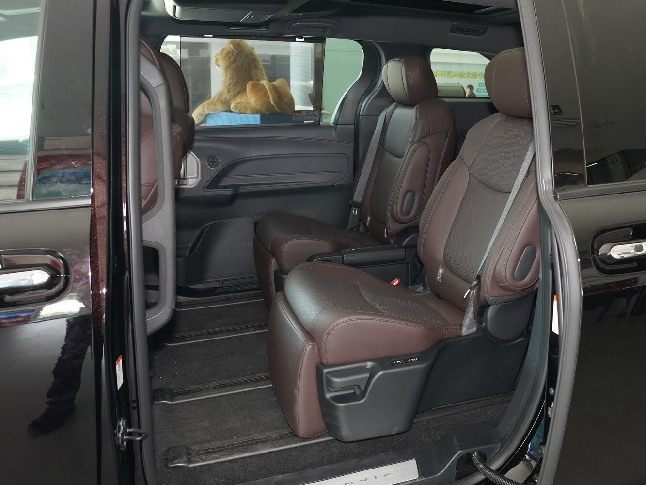 Toyota Granvia XL40 (China Market), 2026, фото 8