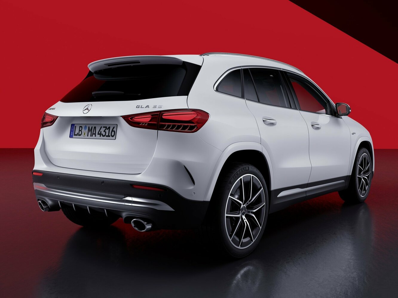 Mercedes-Benz GLA AMG II (H247) Рестайлинг, 2026, фото 4