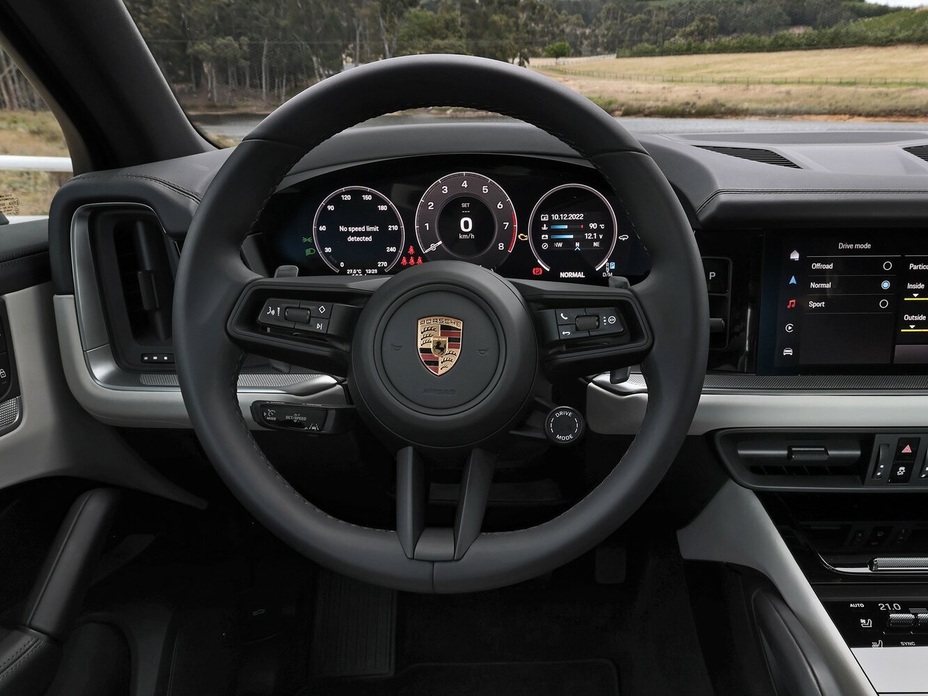 Porsche Cayenne III Рестайлинг, 2023, фото 10