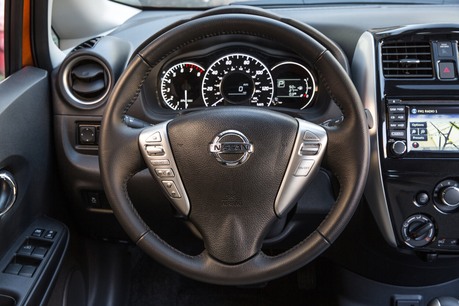 Nissan Versa Note I Рестайлинг, 2017, фото 2