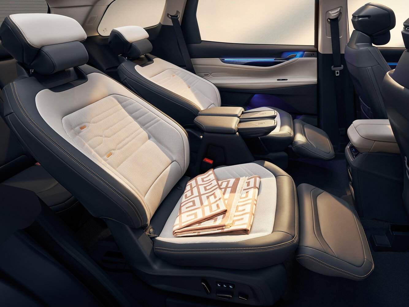 Ford Edge III (L), 2023, фото 14