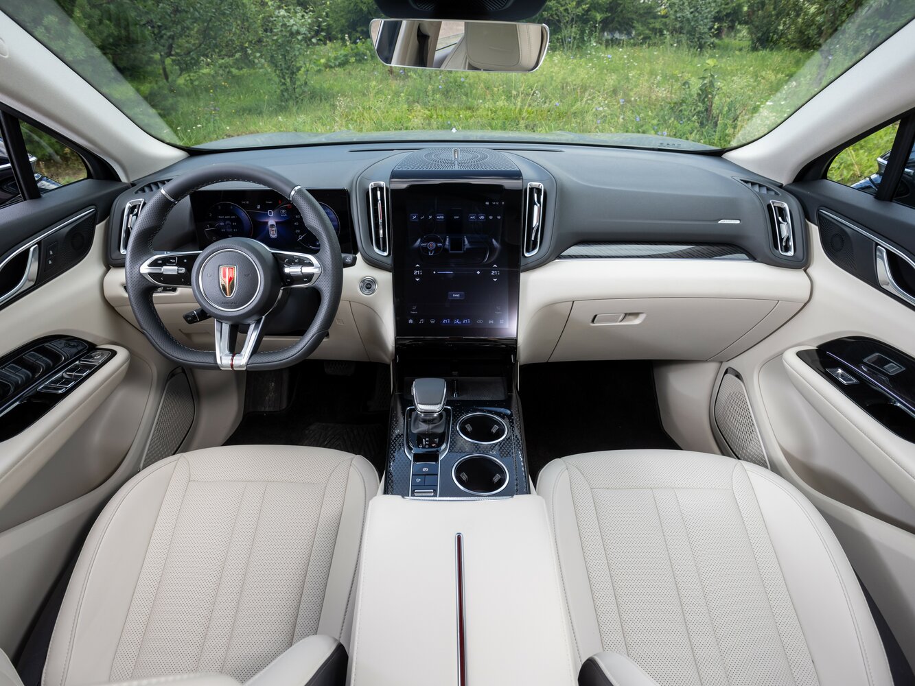 Hongqi HS3, 2025, фото 8