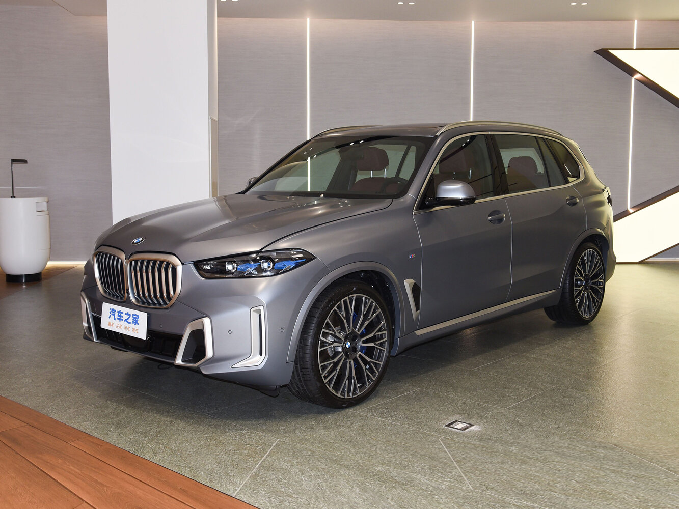 BMW X5 IV (G05/G18) Рестайлинг, 2024, фото 13