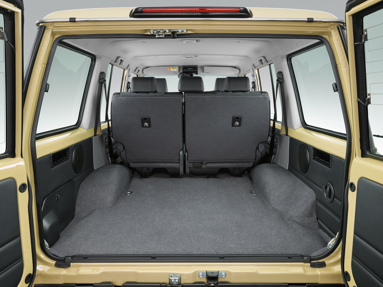 Toyota Land Cruiser 70 Series Рестайлинг 2, 2026, фото 11