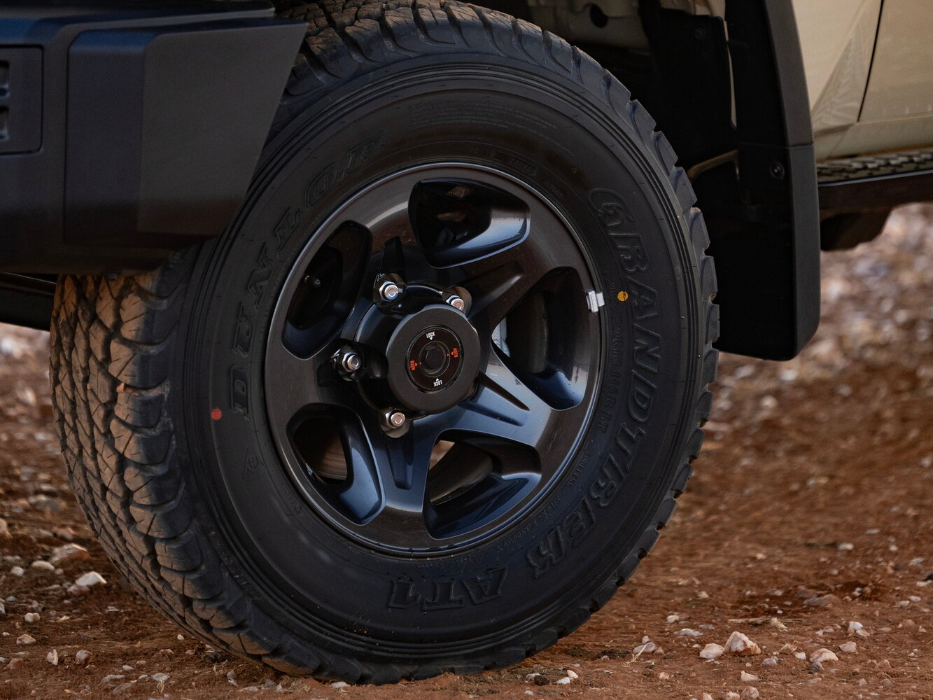 Toyota Land Cruiser 70 Series Рестайлинг 2, 2025, фото 3