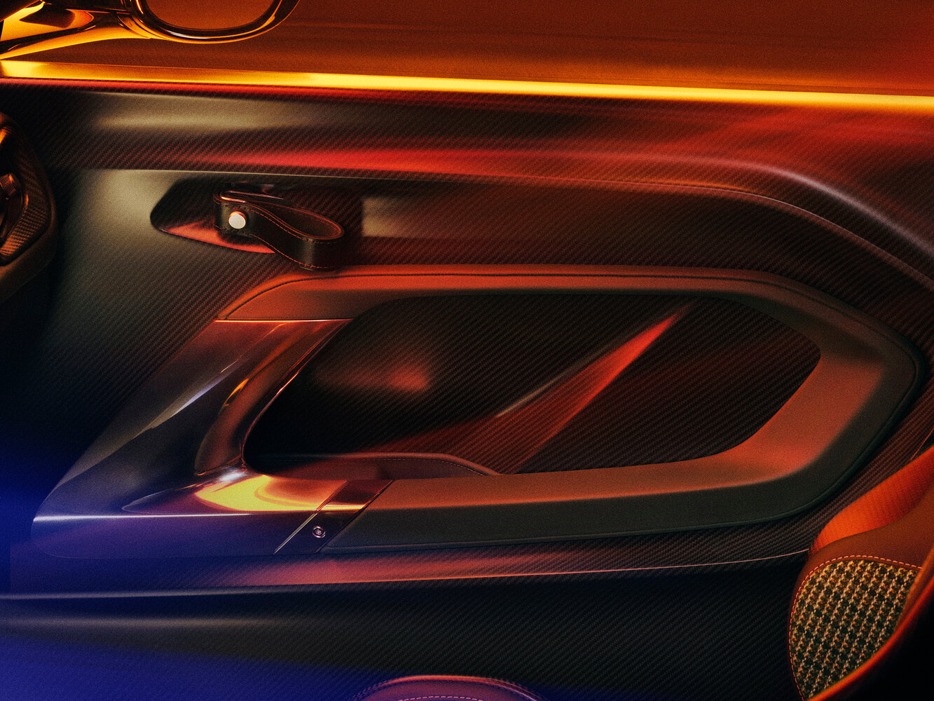 Aston Martin Valour, 2024, фото 11