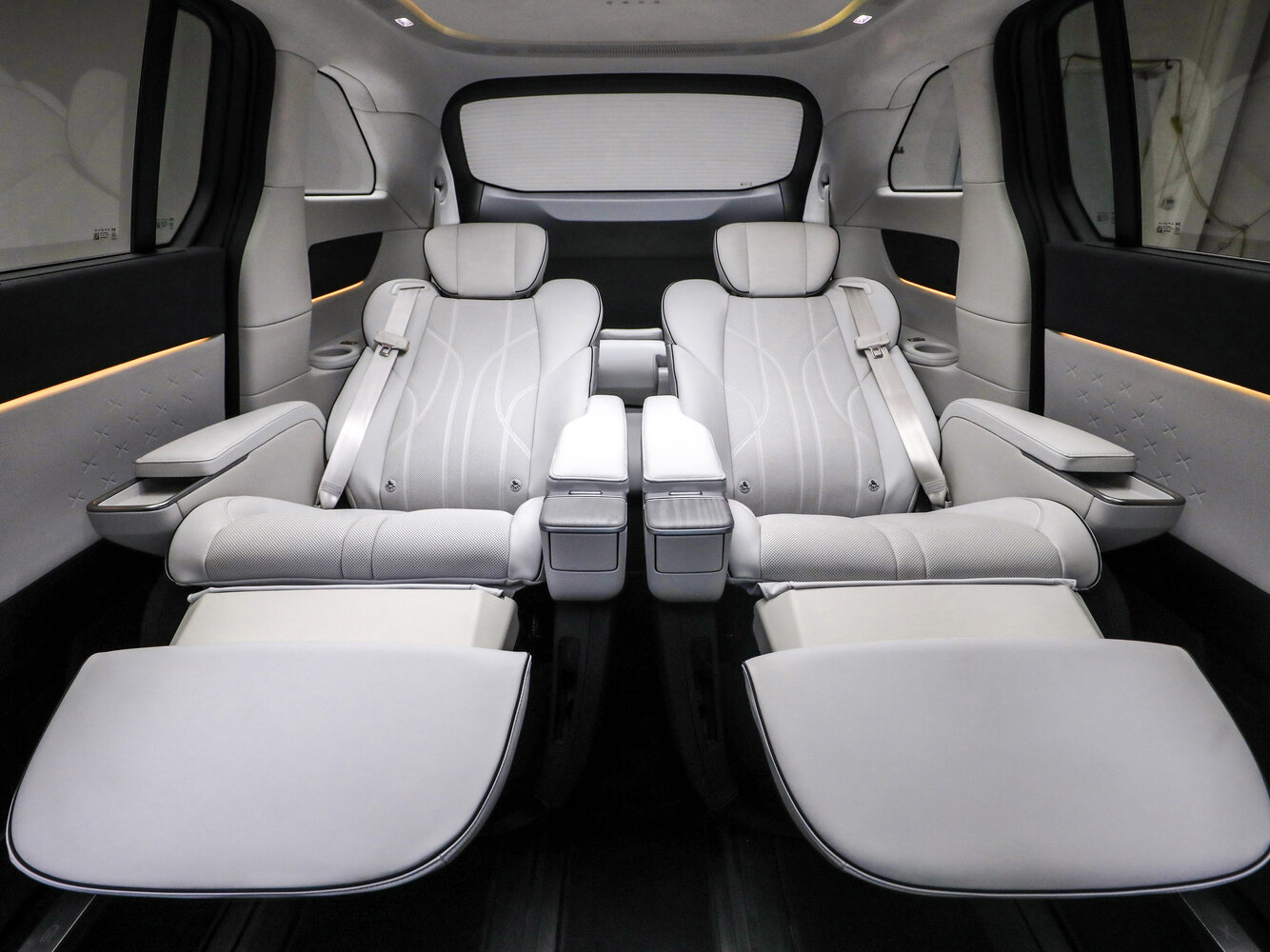 Xpeng X9 I, 2025, фото 12