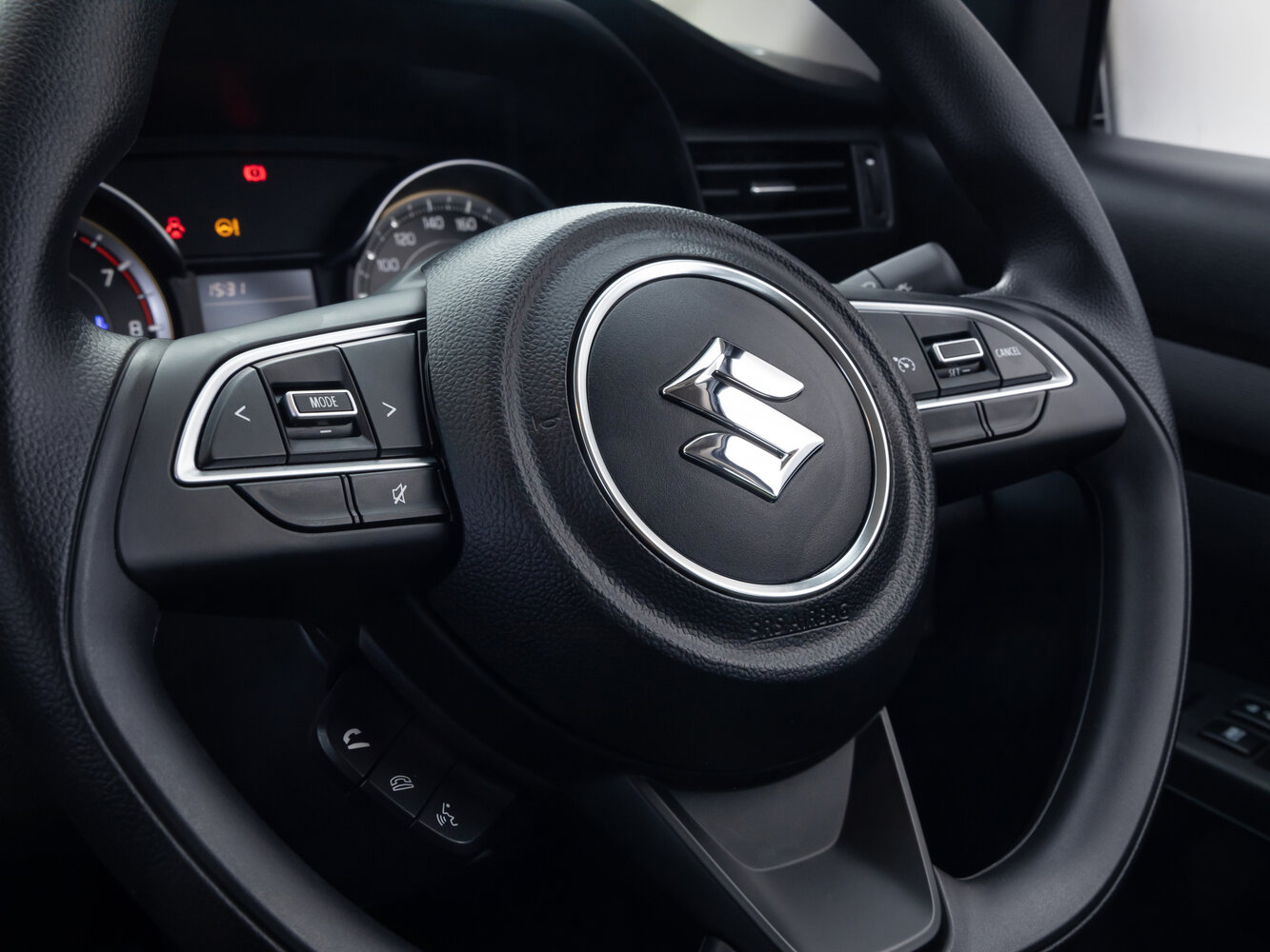 Suzuki Ertiga II Рестайлинг, 2023, фото 7