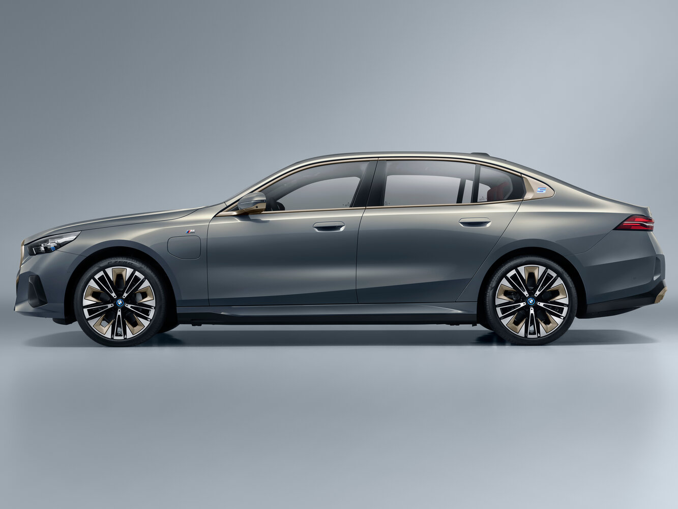BMW i5, 2023, фото 11