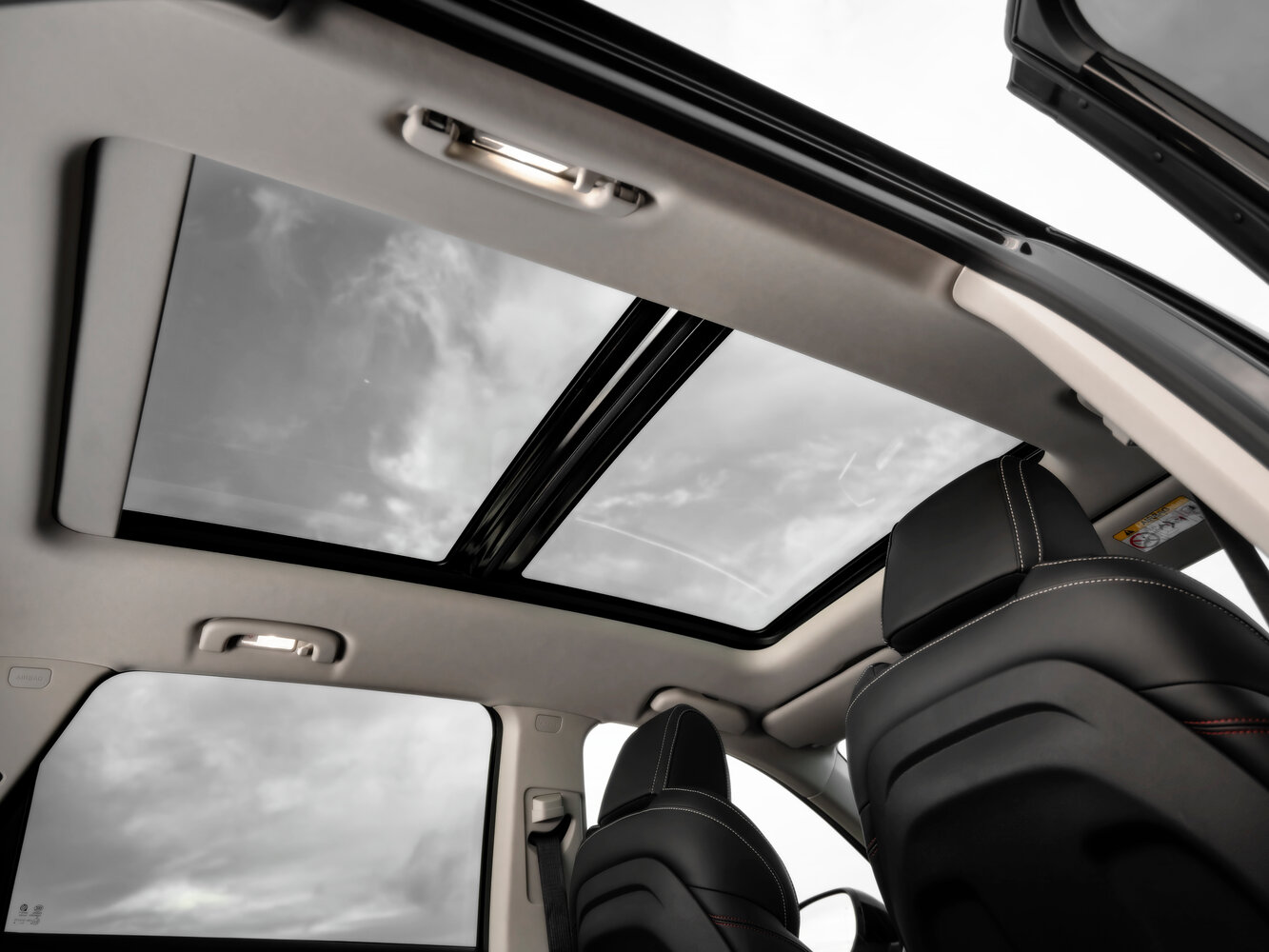 Maxus EUNIQ 6, 2021, фото 8