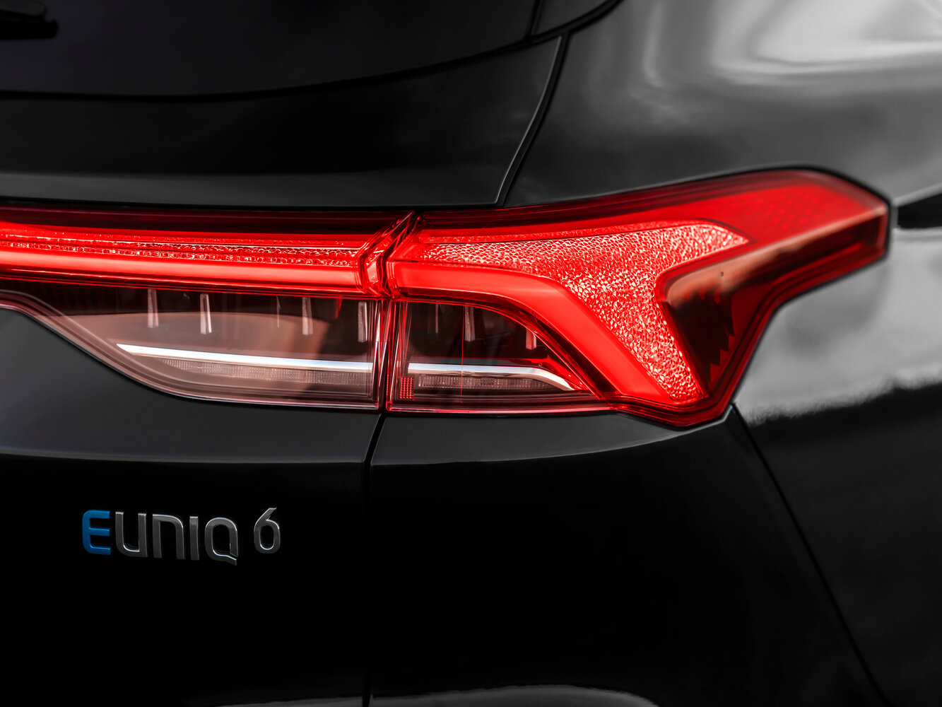Maxus EUNIQ 6, 2021, фото 12