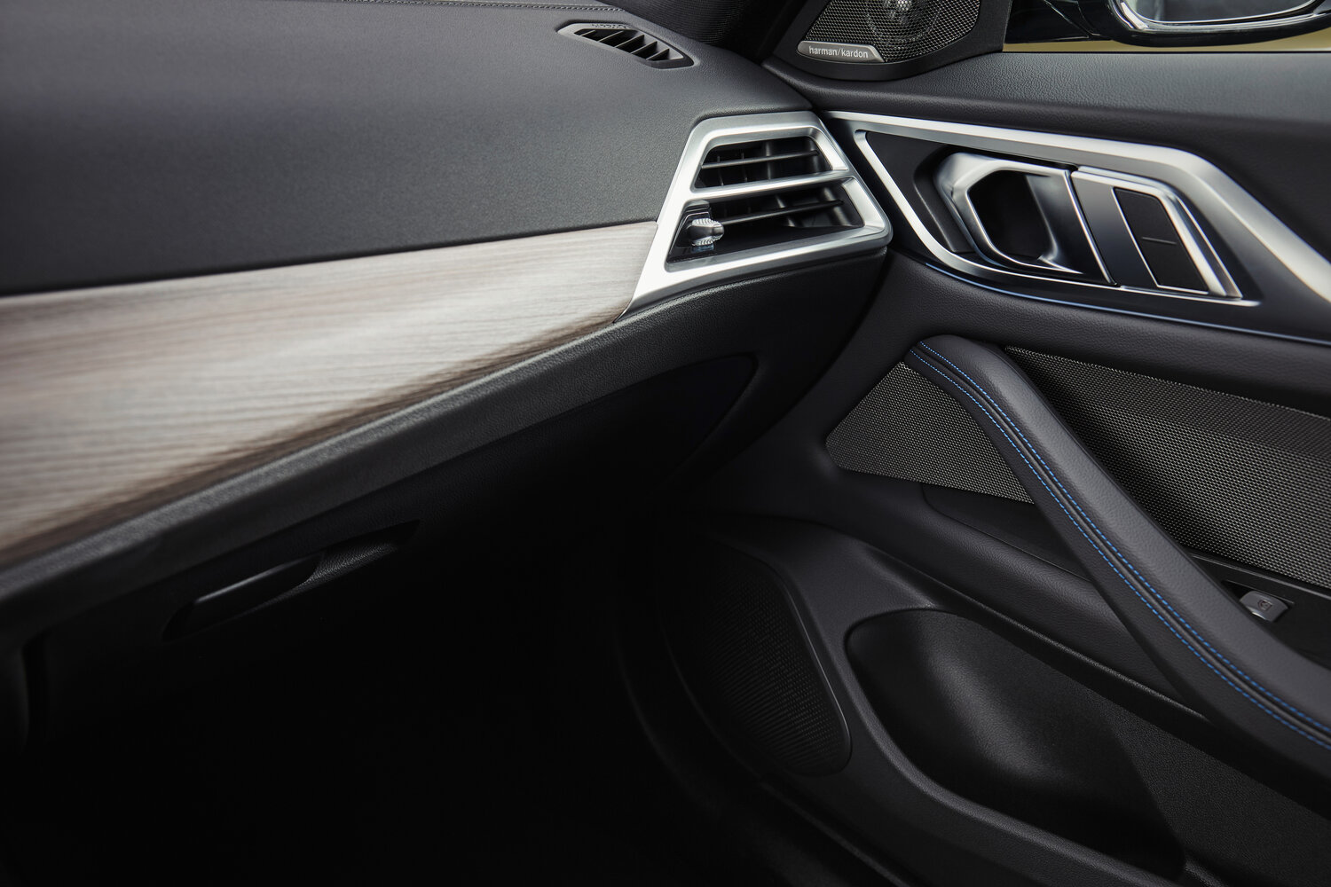 BMW i4 G26 Рестайлинг, 2026, фото 3