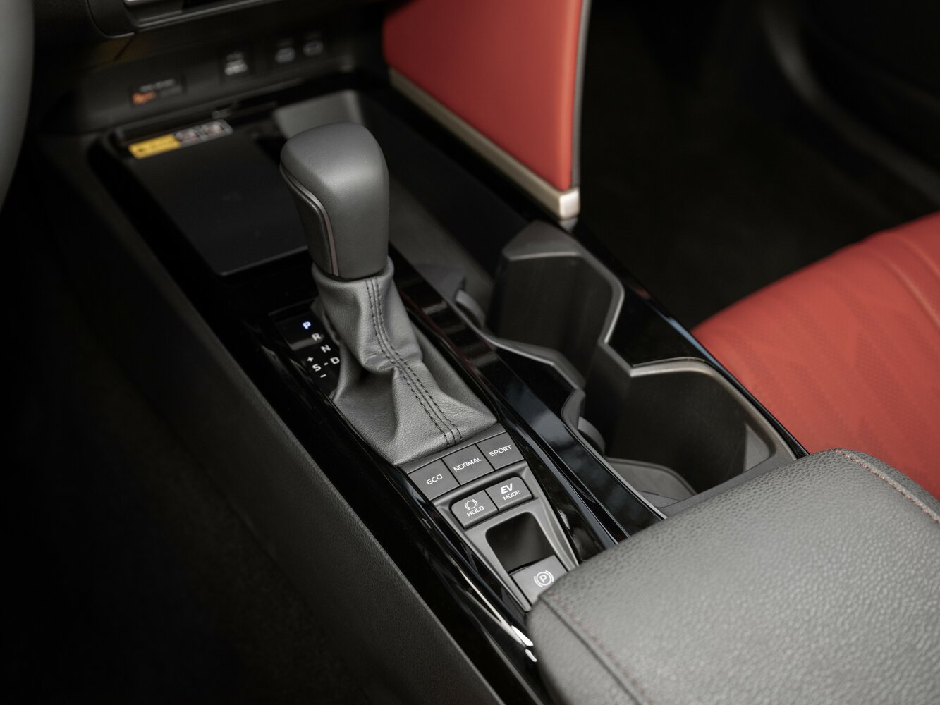 Toyota Camry IX (XV80), 2024, фото 5