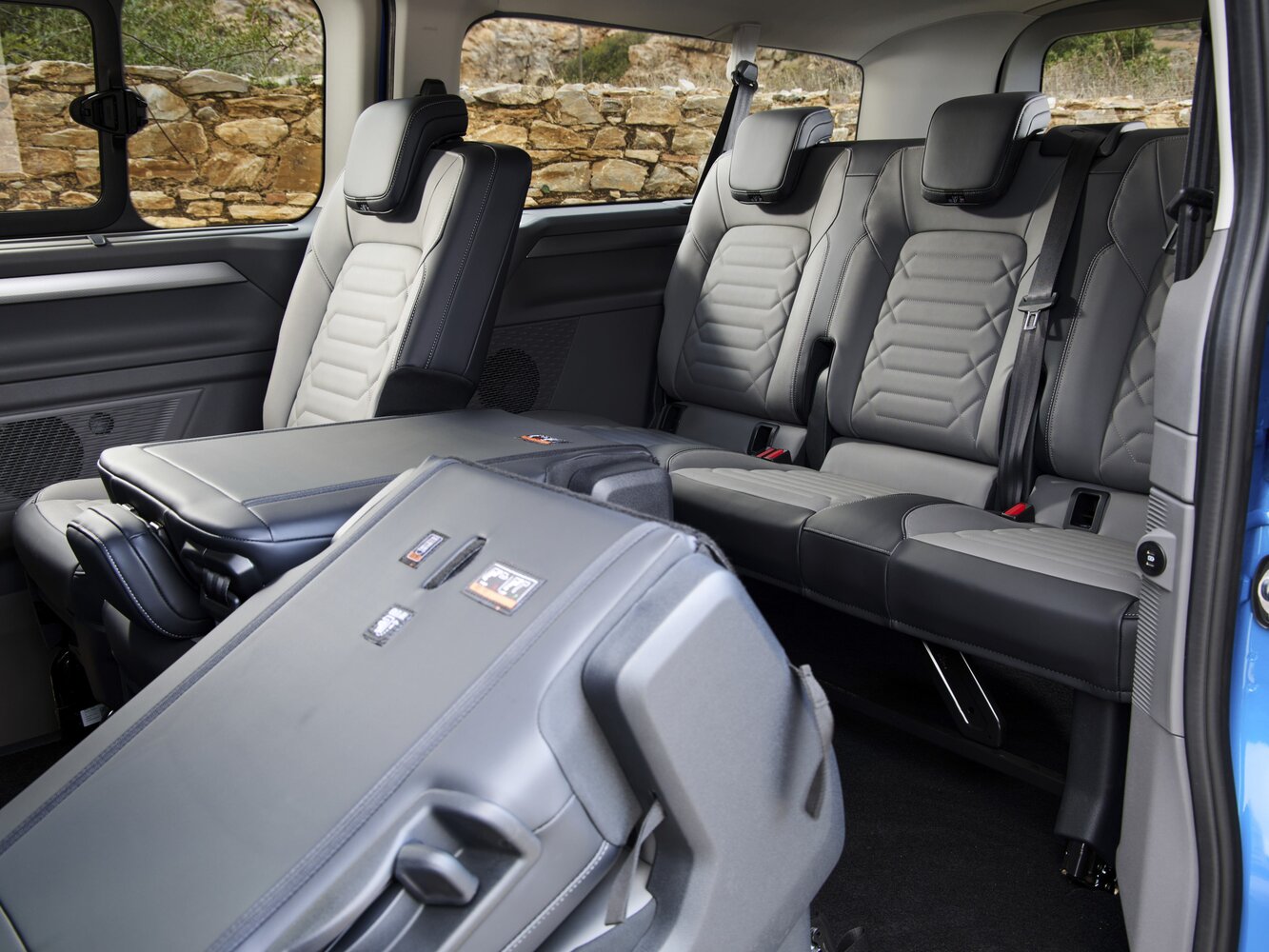 Volkswagen Caravelle T7, 2025, фото 6