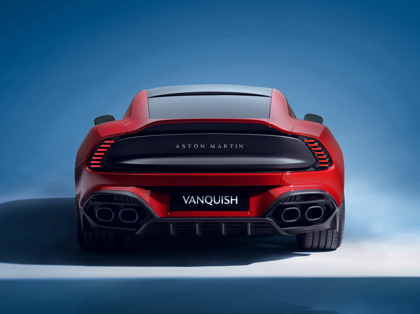 Aston Martin Vanquish III, 2024, фото 11
