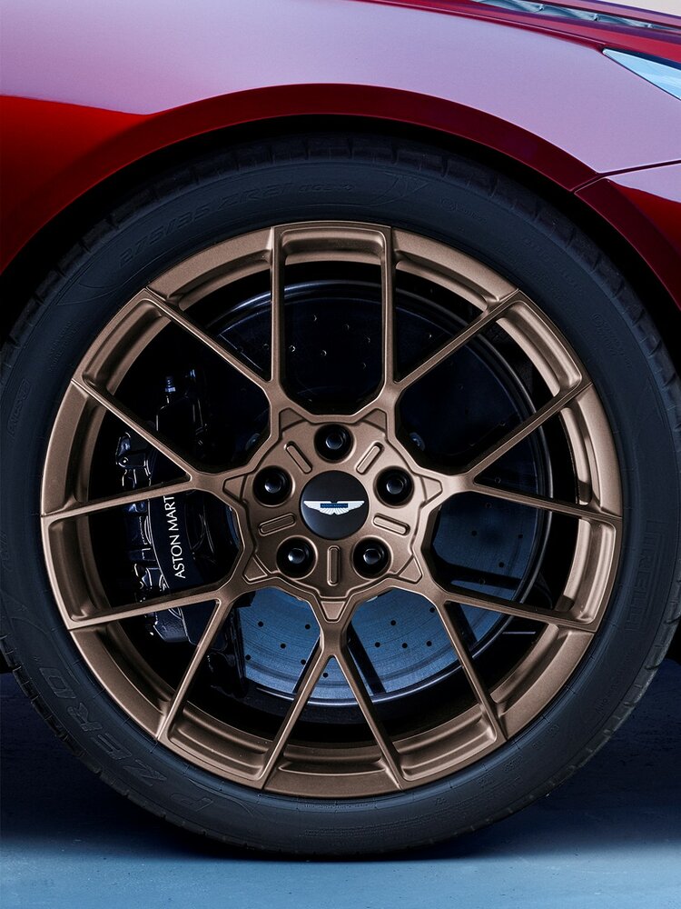 Aston Martin Vanquish III, 2024, фото 4