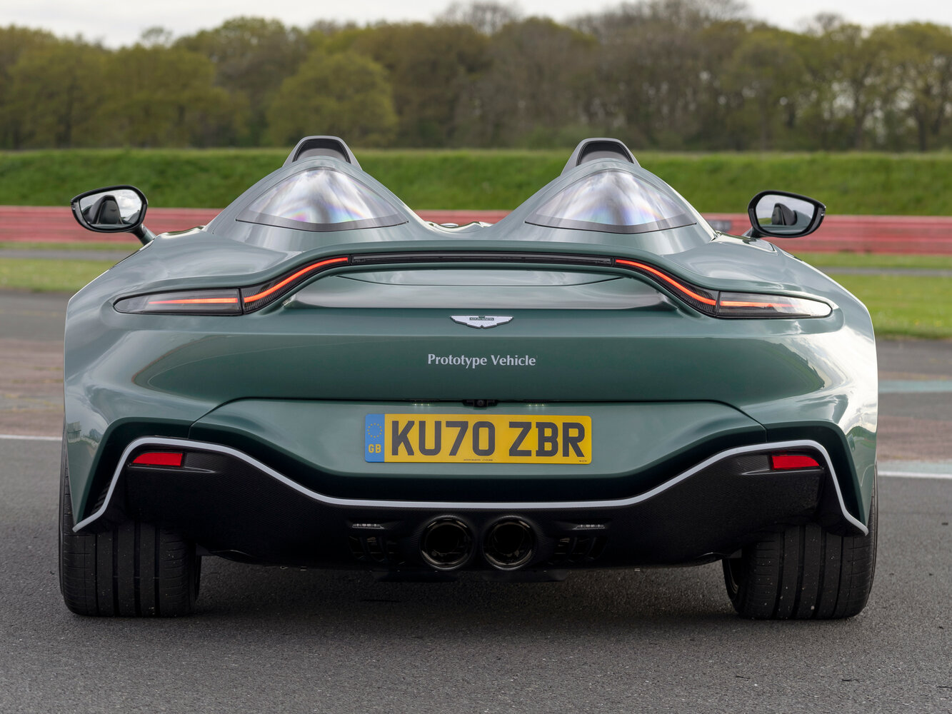 Aston Martin V12 Speedster, 2020, фото 2