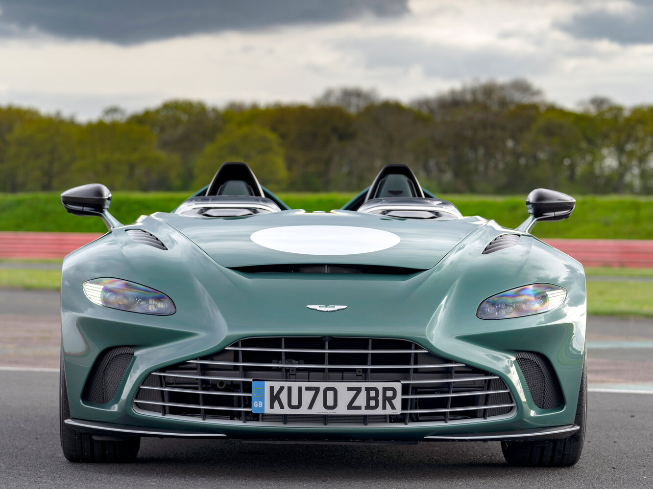 Aston Martin V12 Speedster, 2020, фото 11