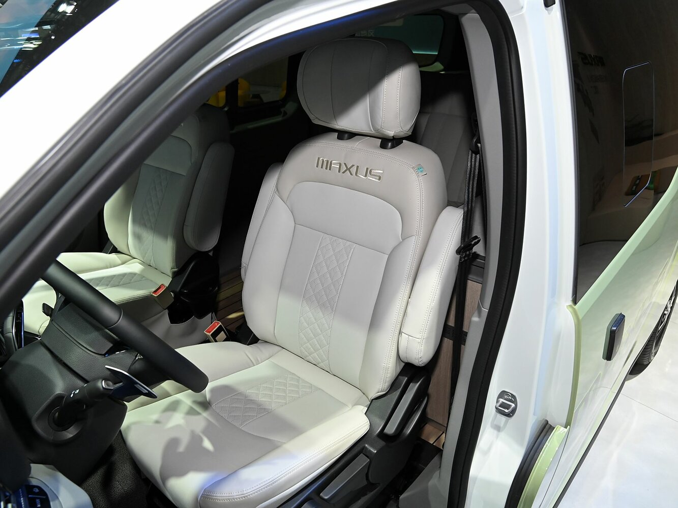 Maxus V70, 2023, фото 2