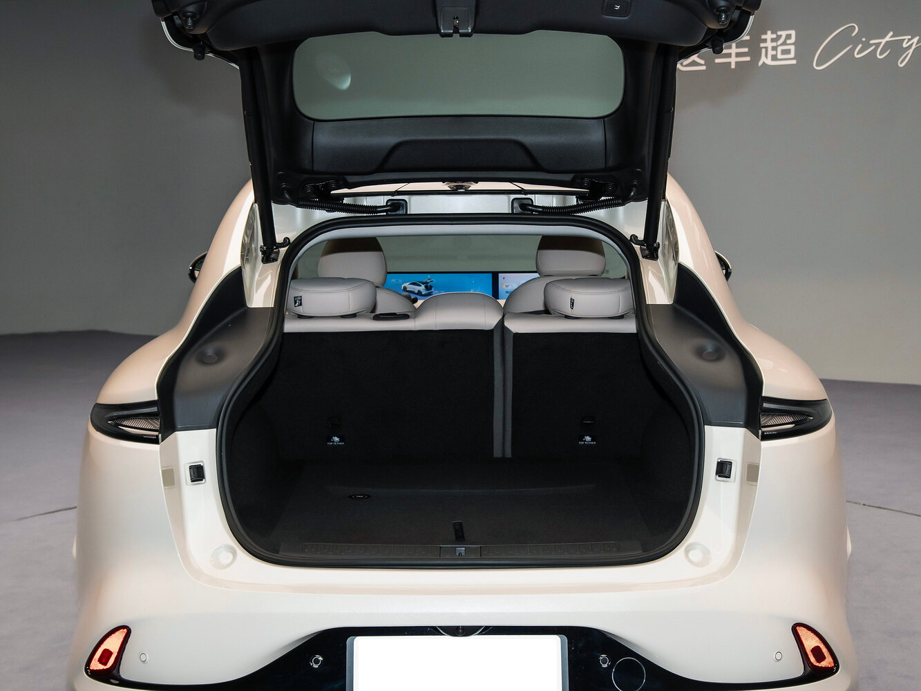 IM Motors (Zhiji) LS6 II, 2025, фото 5