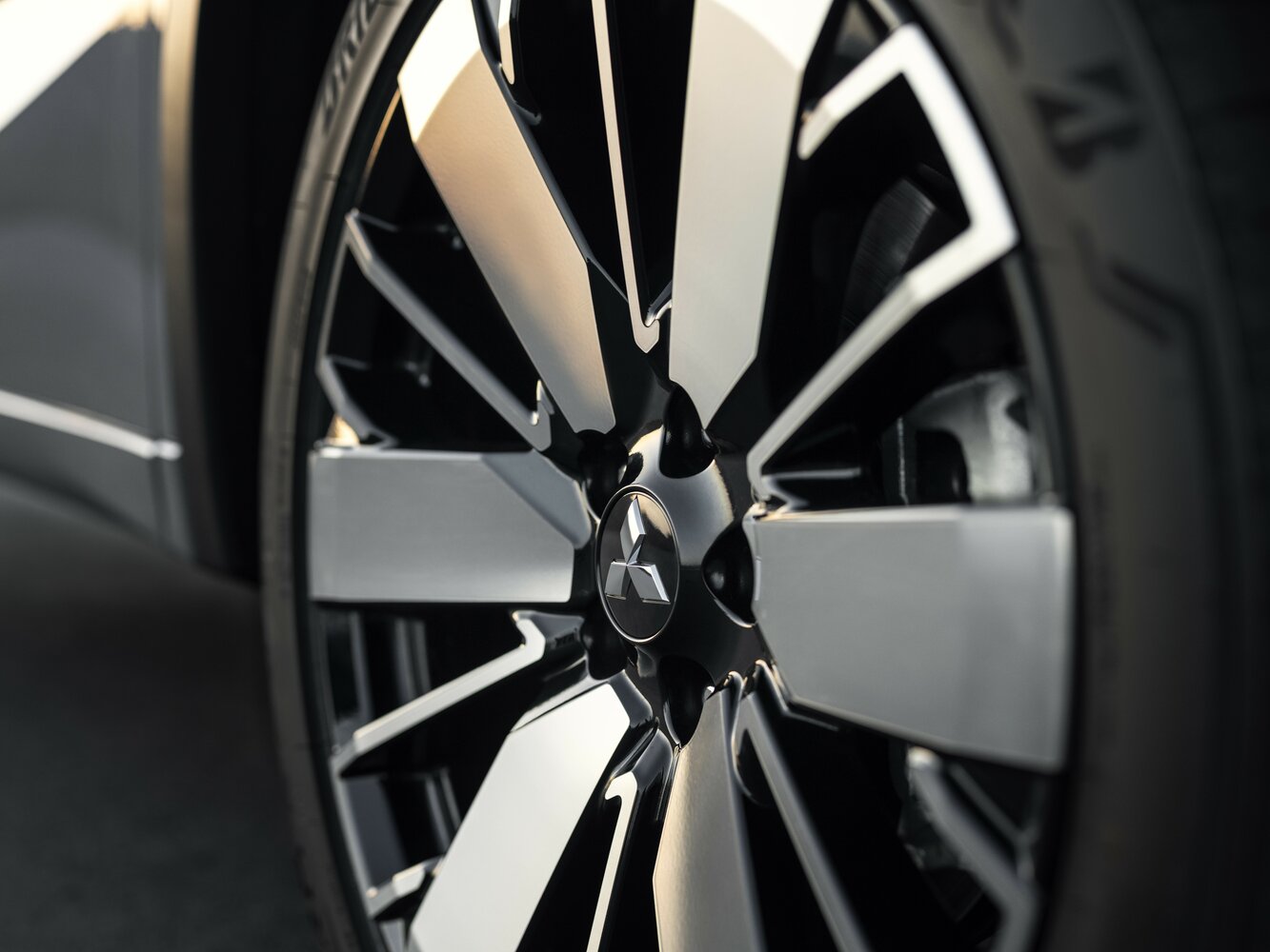 Mitsubishi Outlander IV Рестайлинг, 2026, фото 15