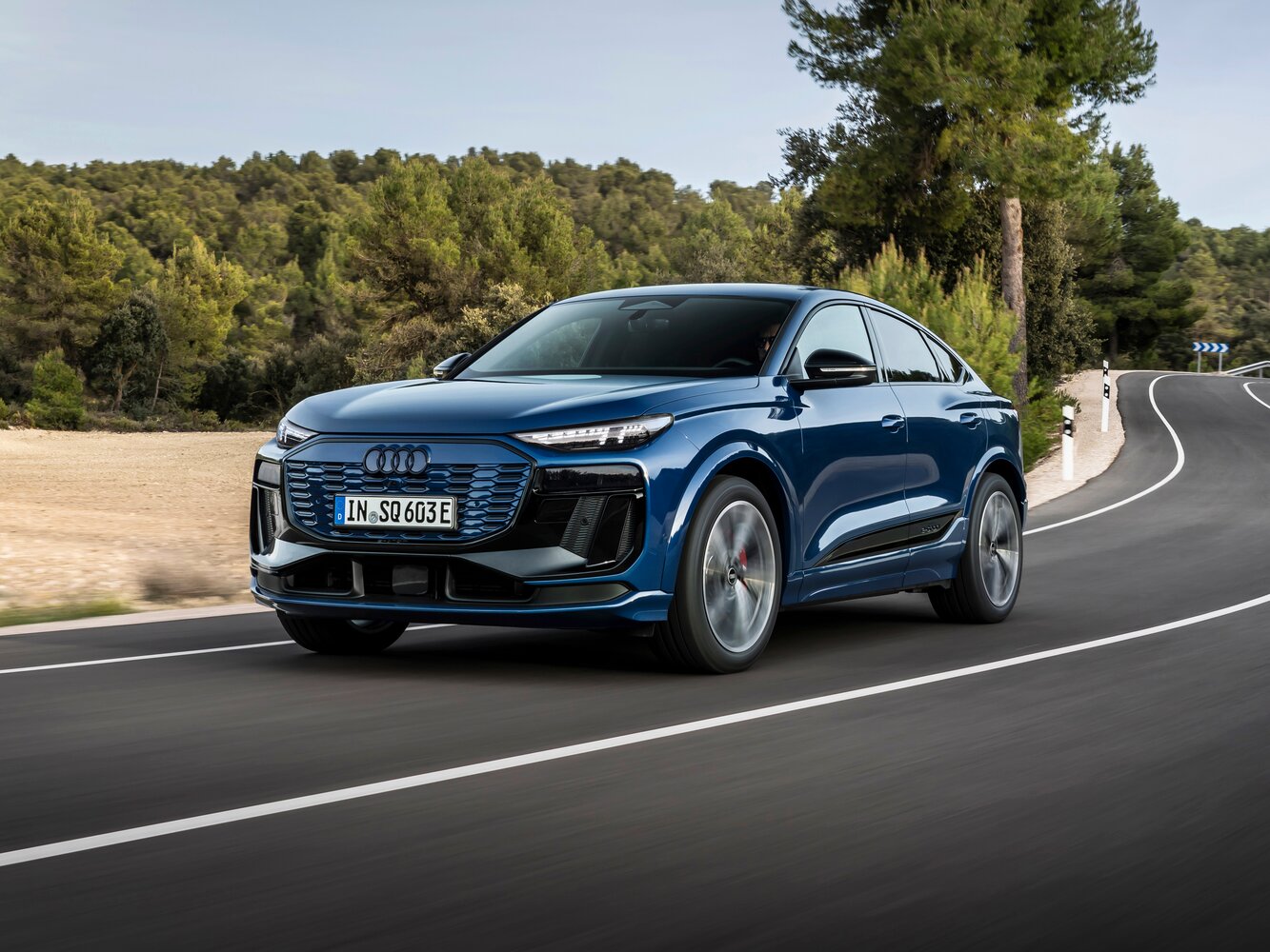 Audi SQ6 Sportback e-tron, 2024, фото 5