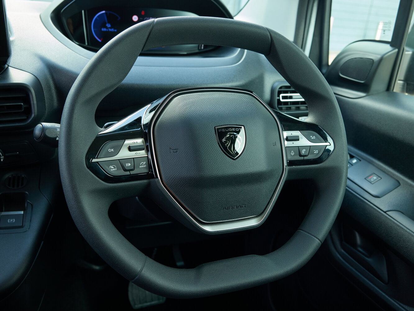 Peugeot Partner III Рестайлинг, 2025, фото 18