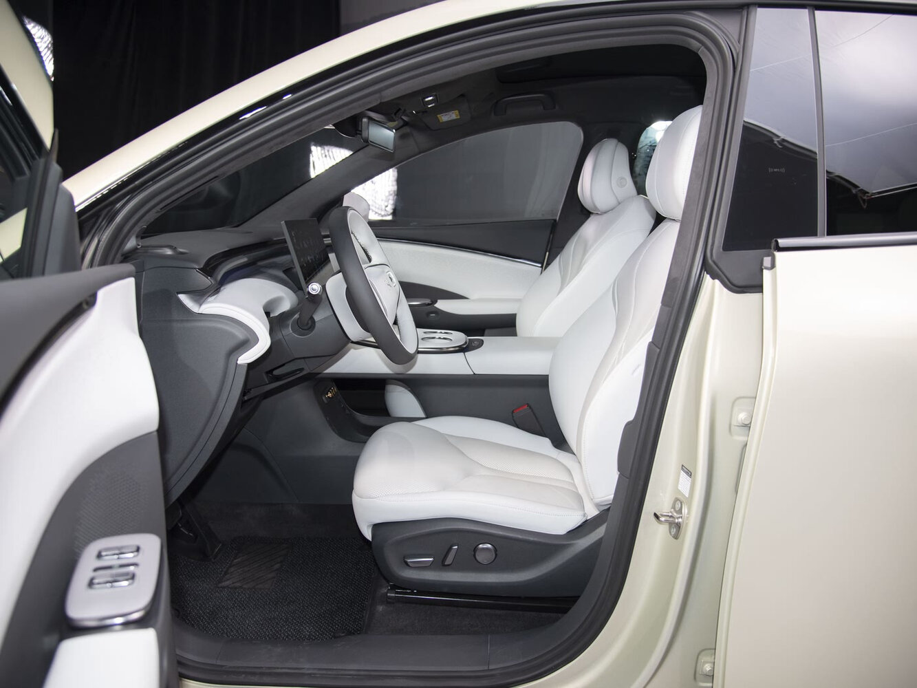 Xpeng G7 I, 2025, фото 13