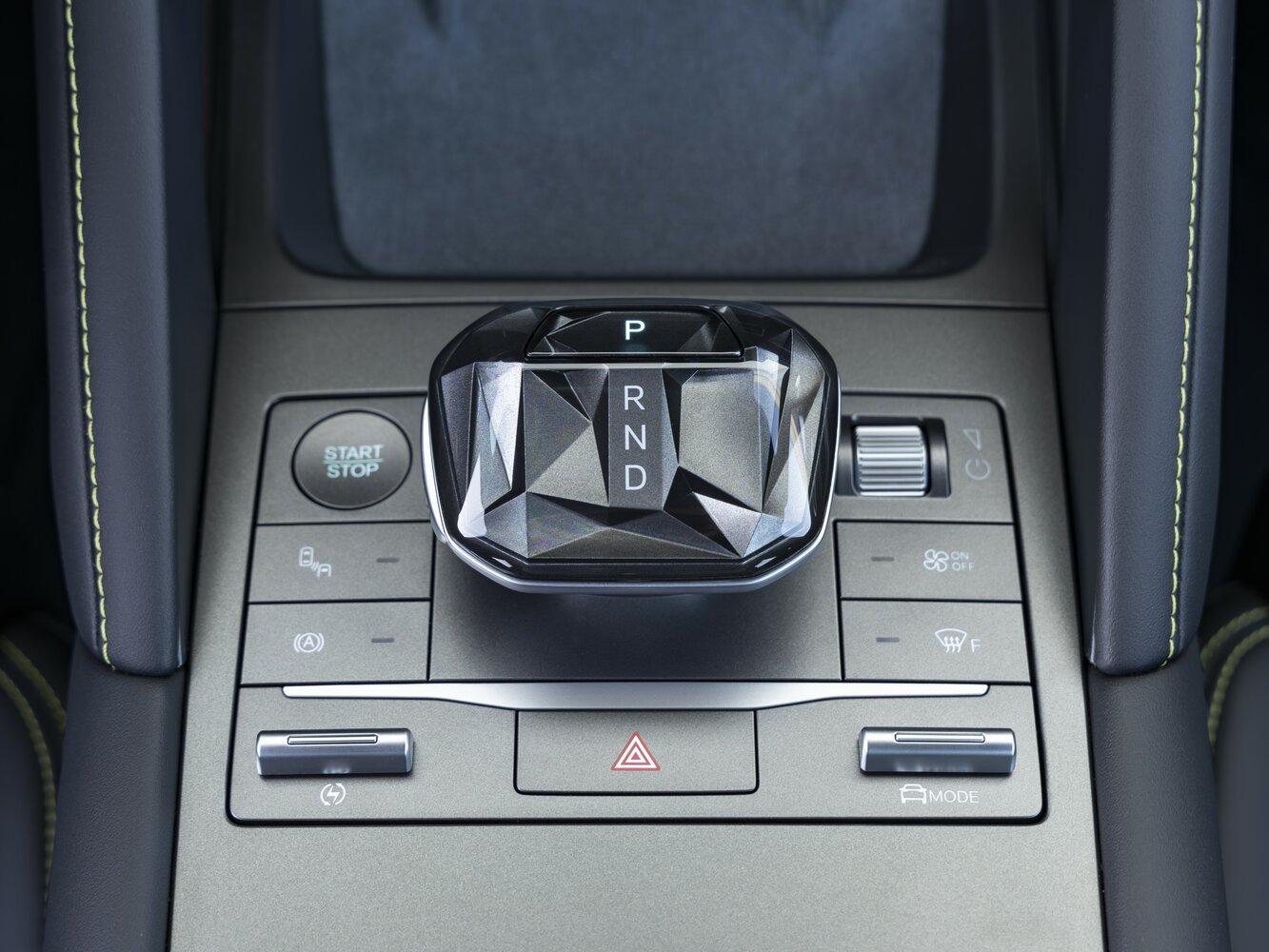 BYD Atto 2, 2026, фото 11