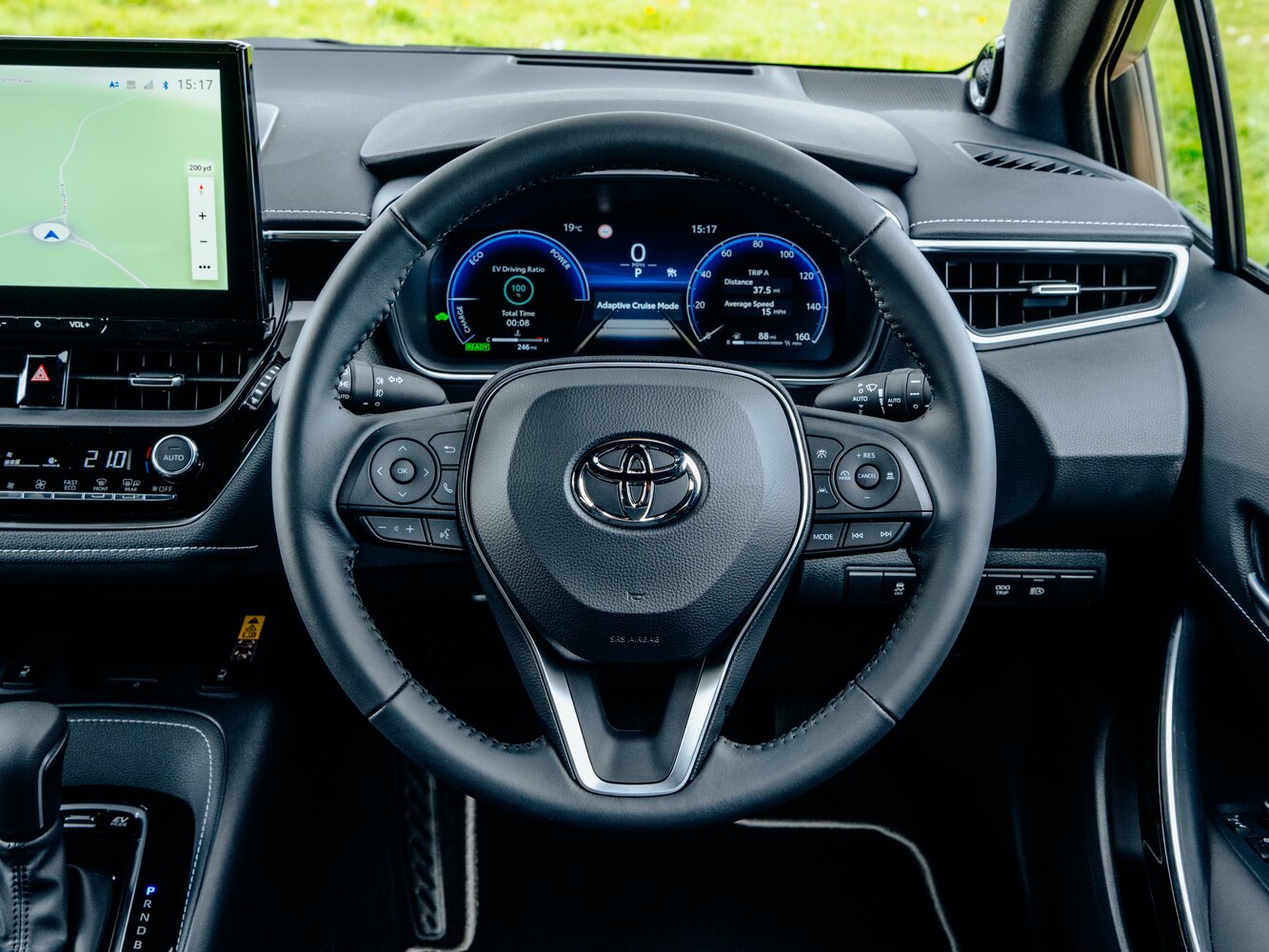 Toyota Corolla XII (E210) Рестайлинг, 2026, фото 2