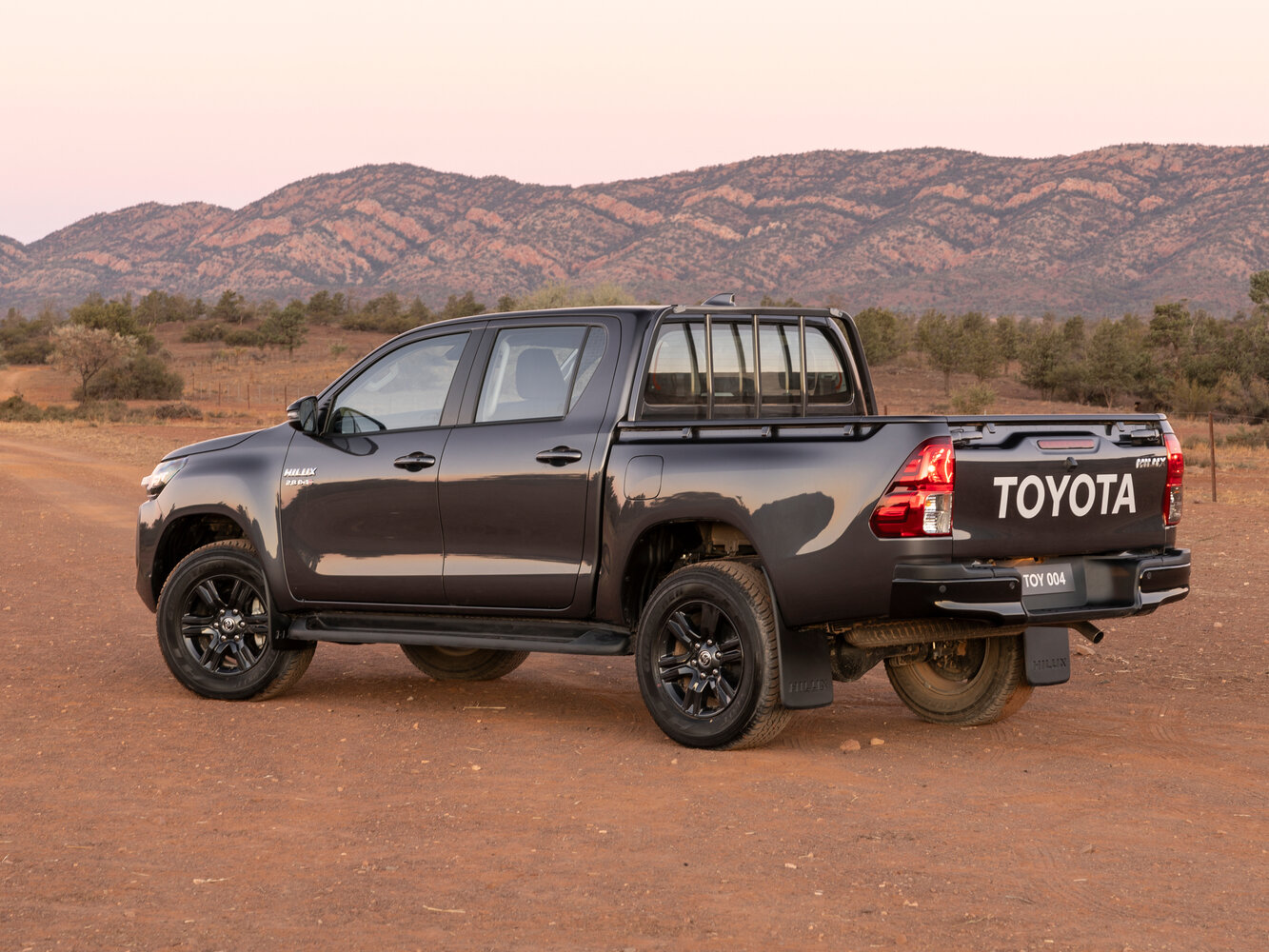 Toyota Hilux VIII Рестайлинг 2, 2024, фото 9