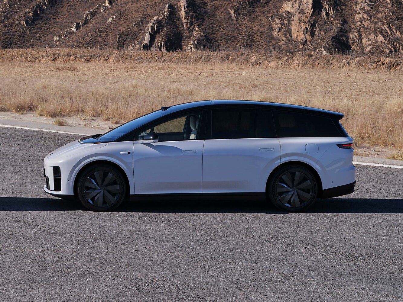 Li Auto (Lixiang) i8, 2026, фото 8