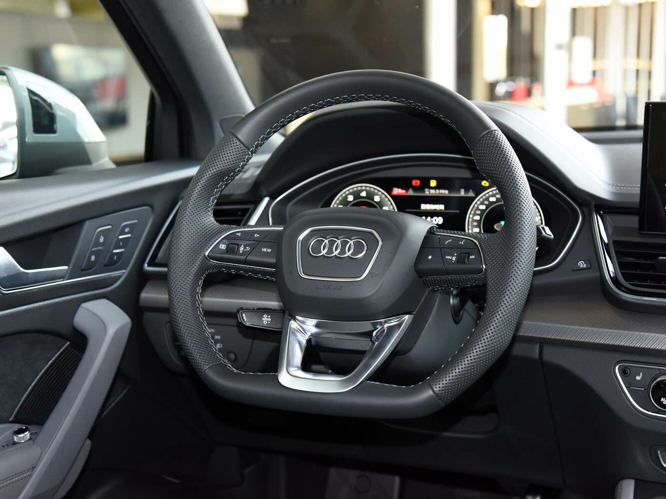 Audi Q5 Sportback I (FY), 2024, фото 2