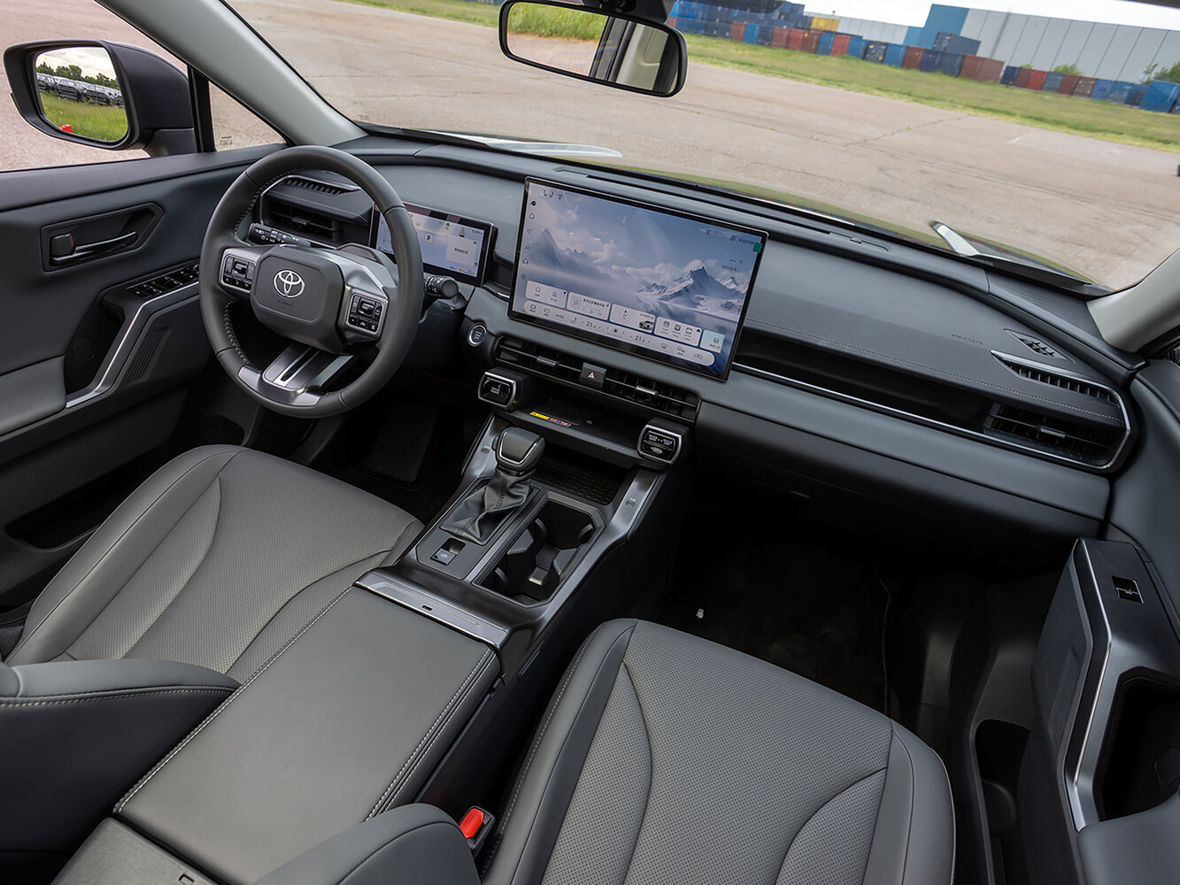 Toyota RAV4 VI (XA60), 2025, фото 11