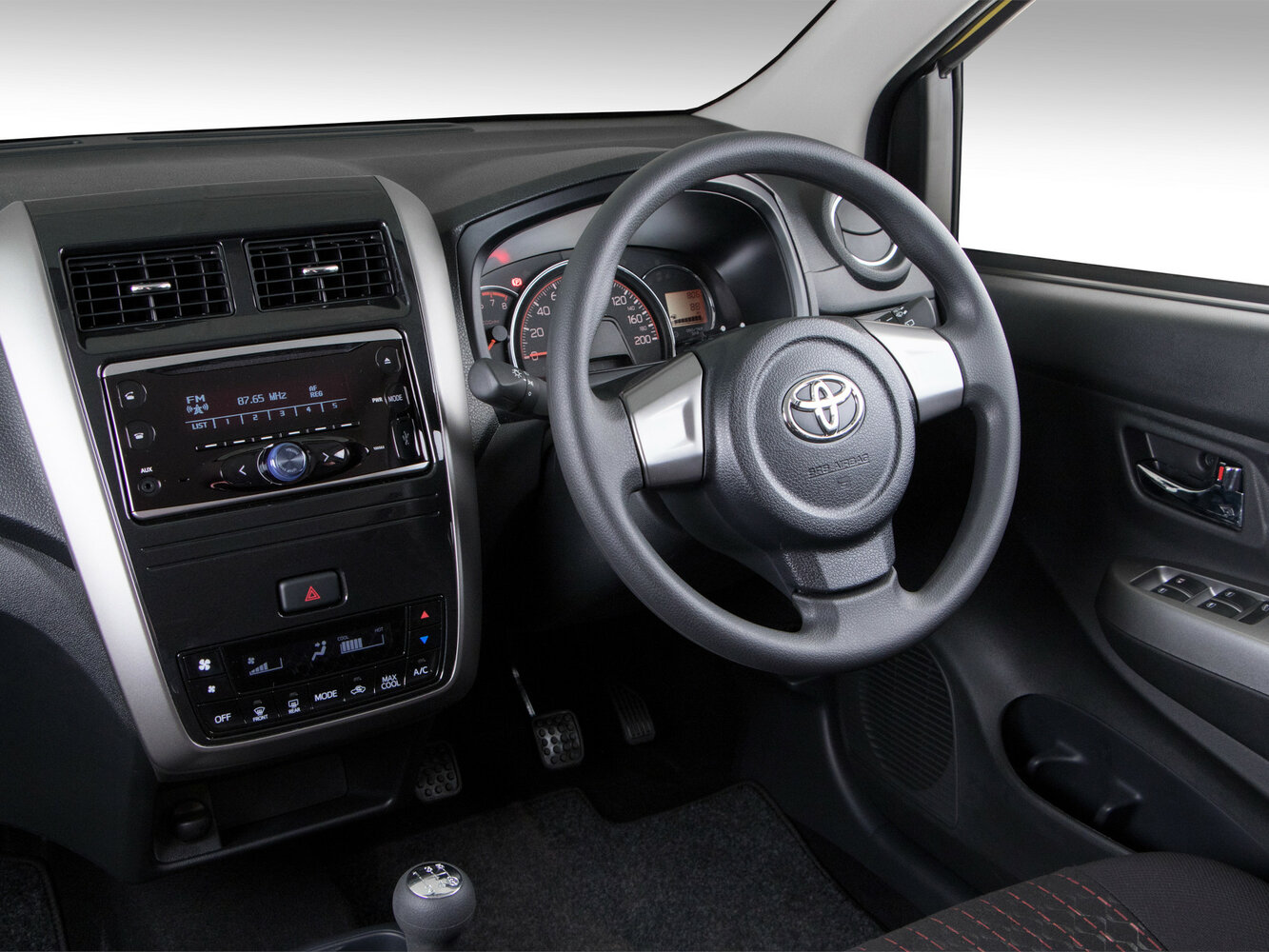 Toyota Agya I, 2013, фото 7