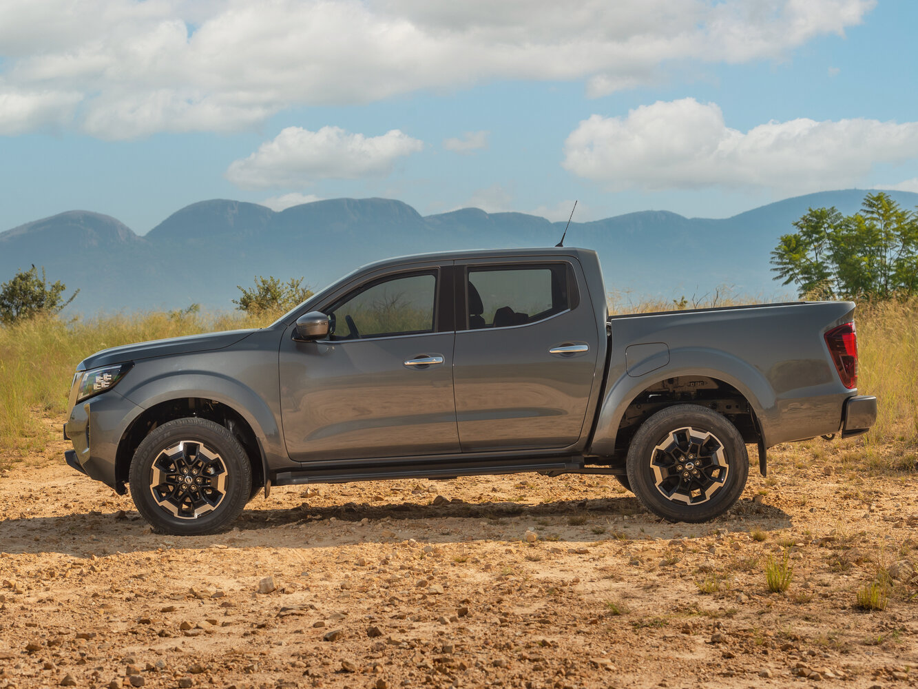 Nissan Navara (Frontier) IV (D23) Рестайлинг, 2021, фото 10