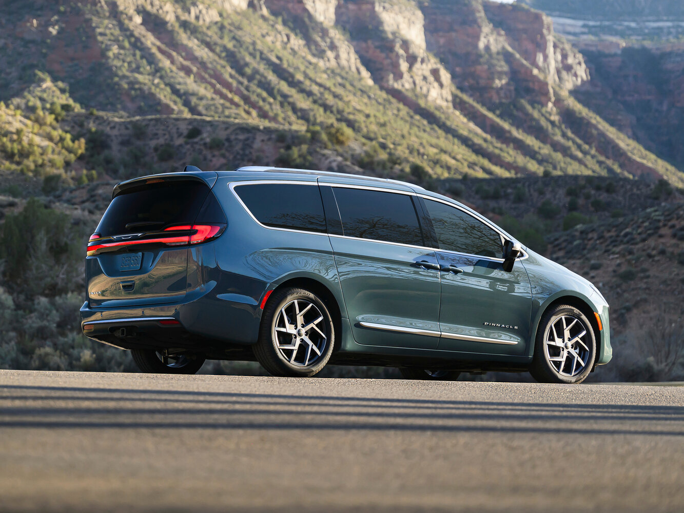 Chrysler Pacifica RU Рестайлинг 2, 2026, фото 3