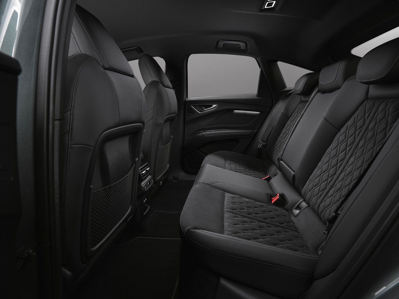 Audi Q4 Sportback e-tron I Рестайлинг, 2026, фото 7