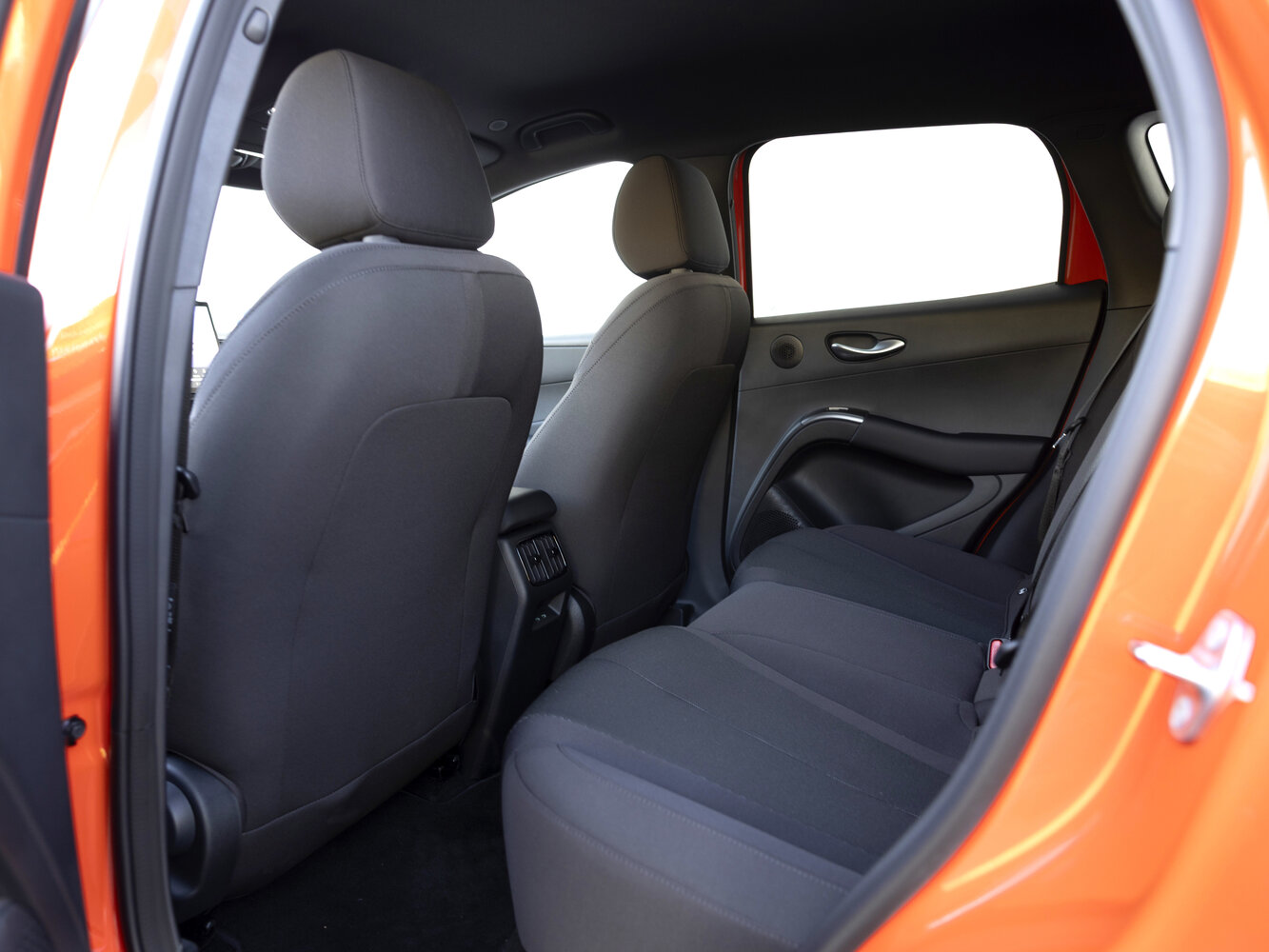 BYD Dolphin G, 2026, фото 9