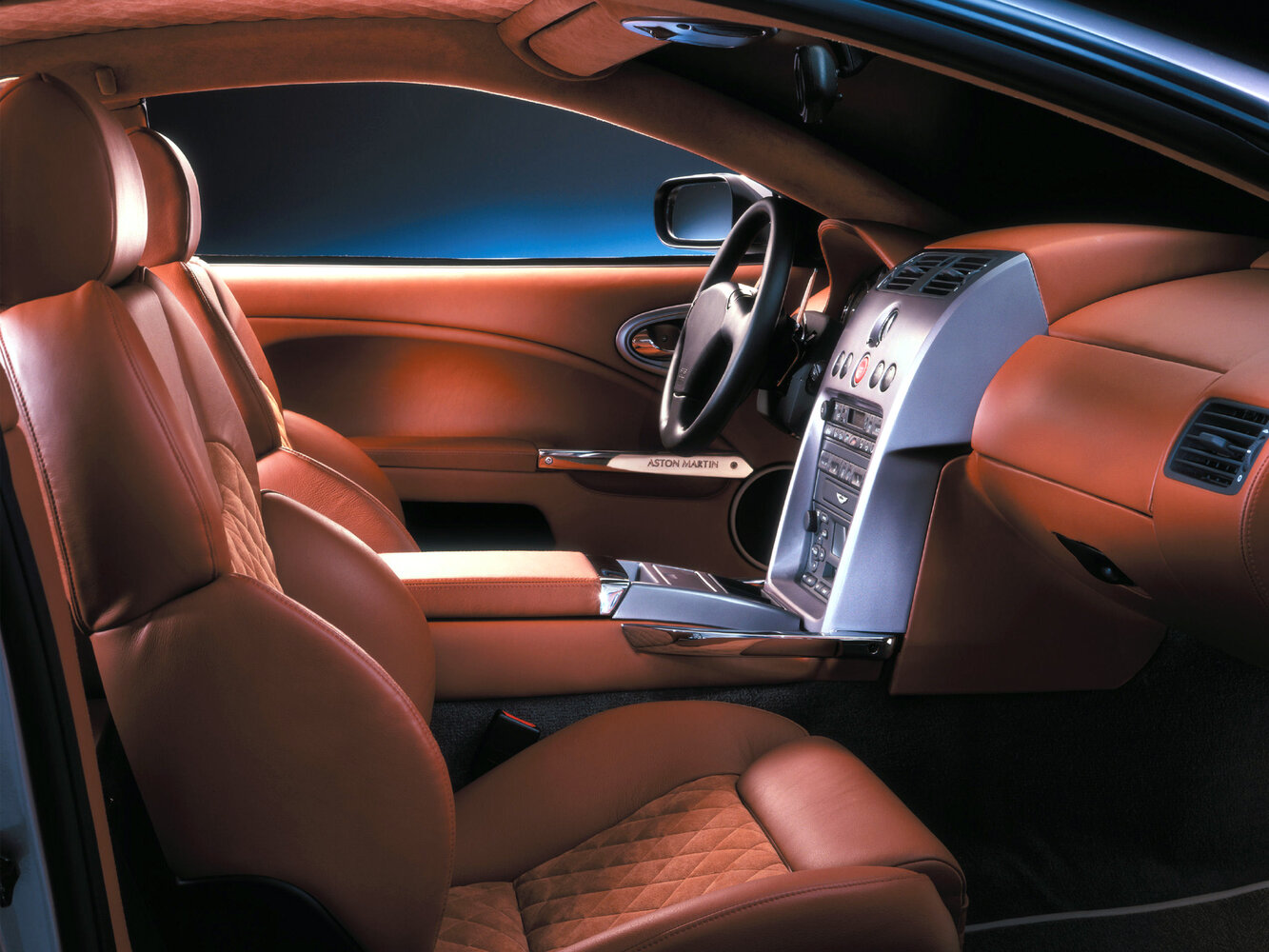 Aston Martin Vanquish I, 2005, фото 4